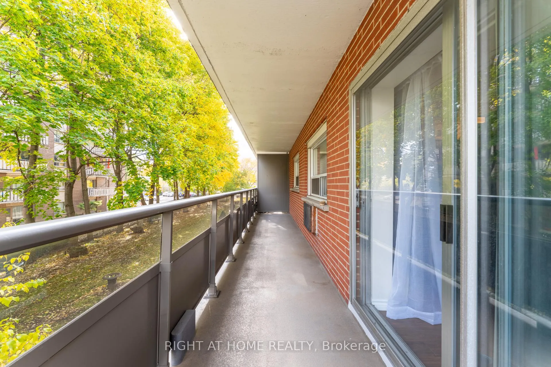 Photo 14 of Unit 211, 11 Woodman Drive S, Hamilton, Corman — HOMEH
