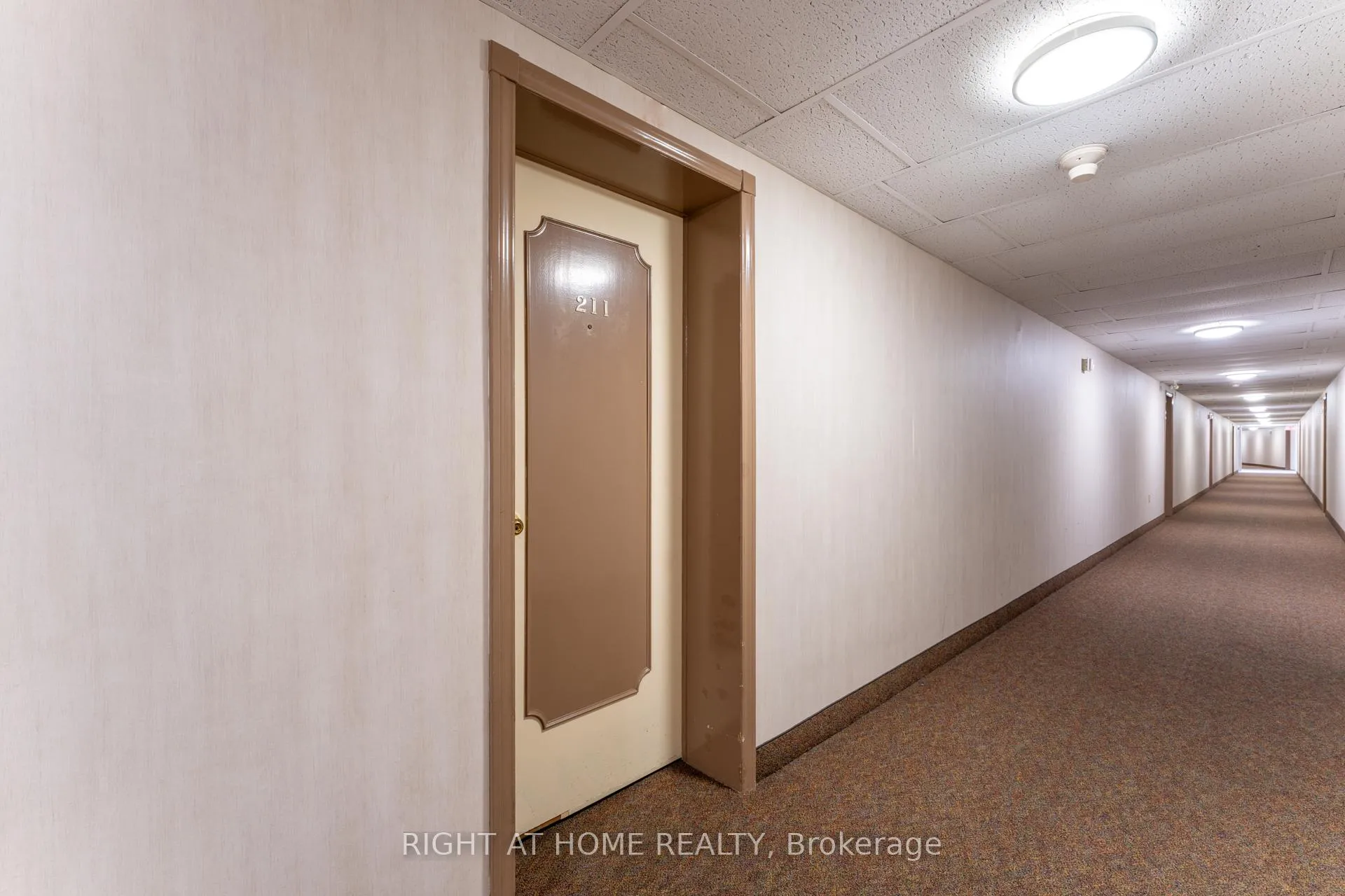 Photo 16 of Unit 211, 11 Woodman Drive S, Hamilton, Corman — HOMEH