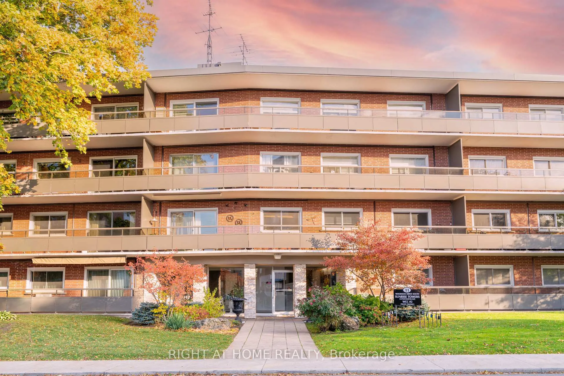 Photo 17 of Unit 211, 11 Woodman Drive S, Hamilton, Corman — HOMEH