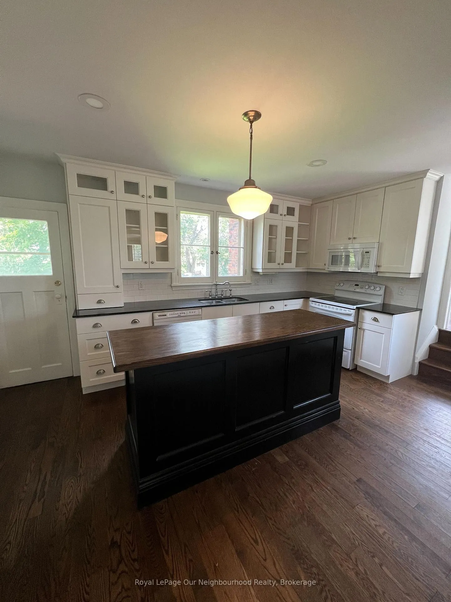 Photo 11 of 642 Bolivar Street, Peterborough, Monaghan Ward 2 — HOMEH