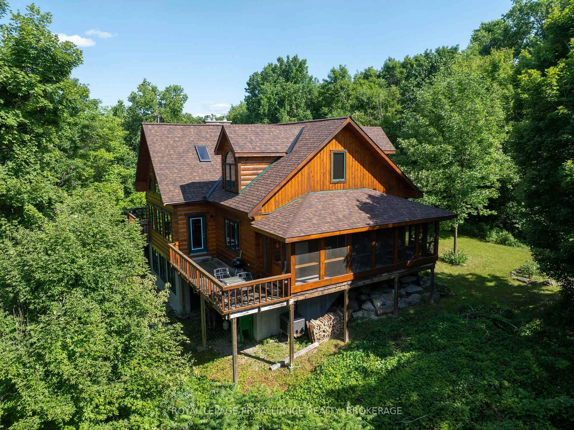 Photo 3 of 142 Paddy's Lane, Rideau Lakes, Rideau Lakes (North Crosby) Twp — HOMEH