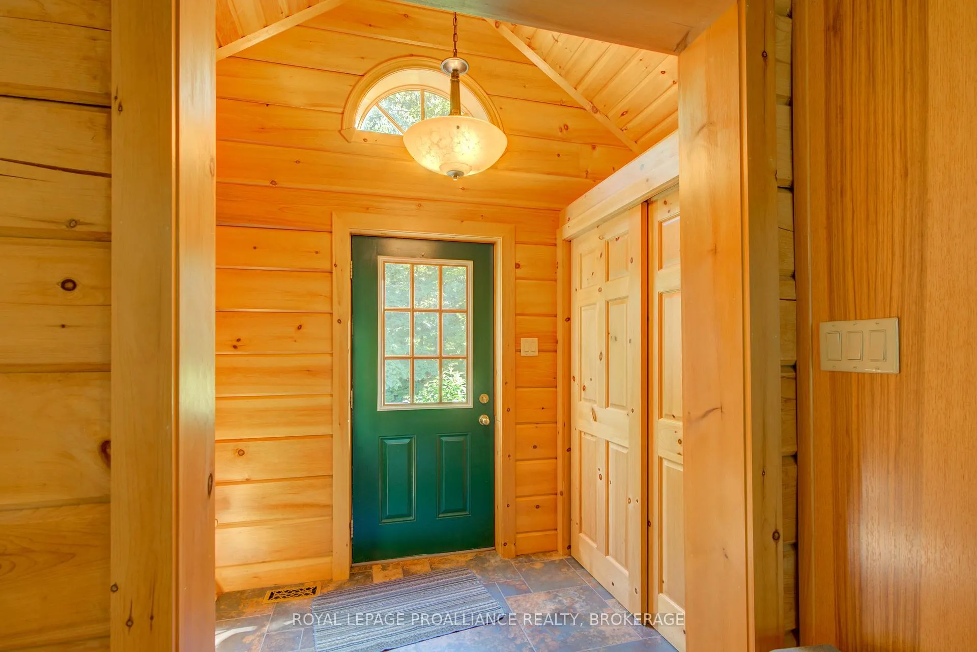 Photo 10 of 142 Paddy's Lane, Rideau Lakes, Rideau Lakes (North Crosby) Twp — HOMEH
