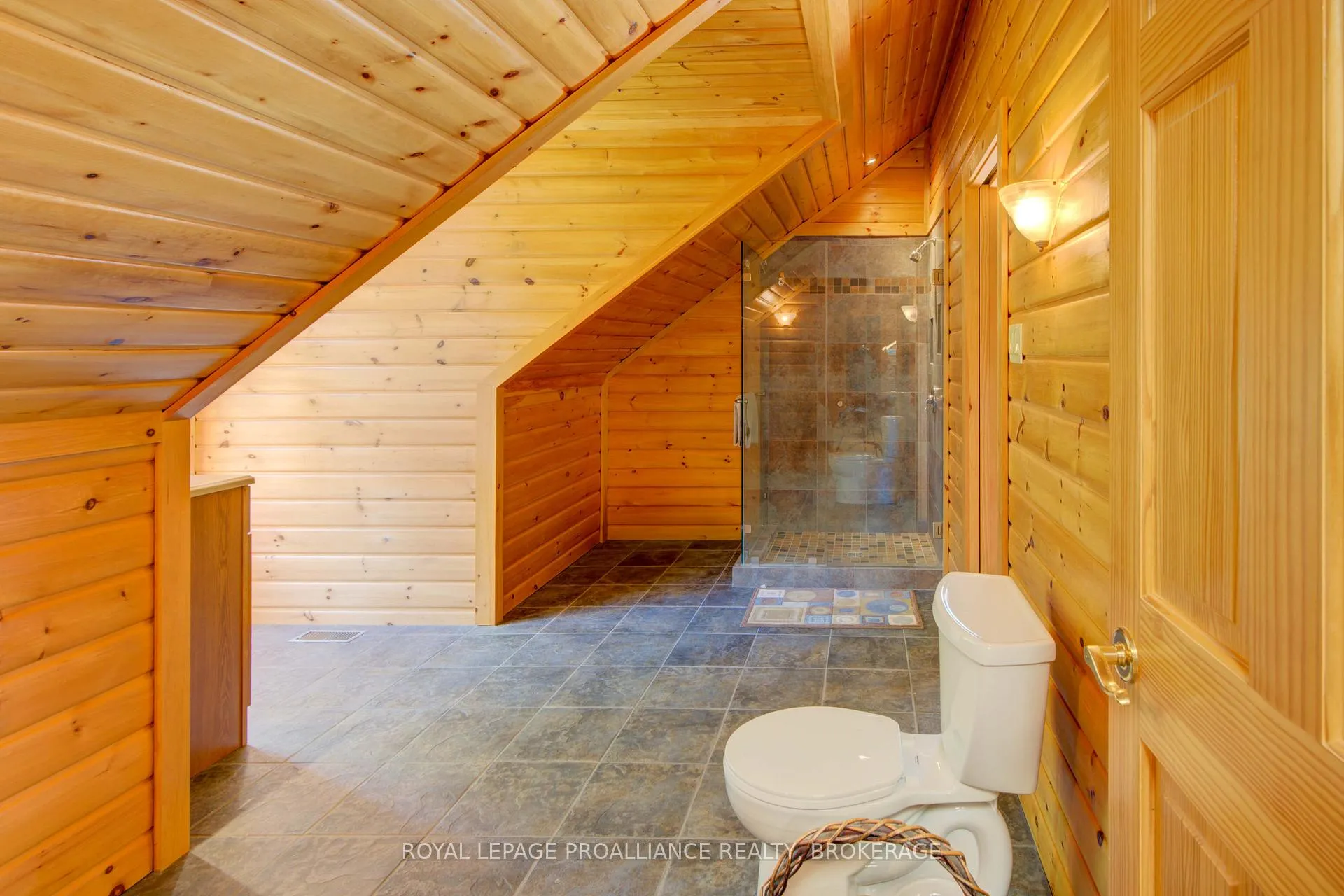 Photo 38 of 142 Paddy's Lane, Rideau Lakes, Rideau Lakes (North Crosby) Twp — HOMEH