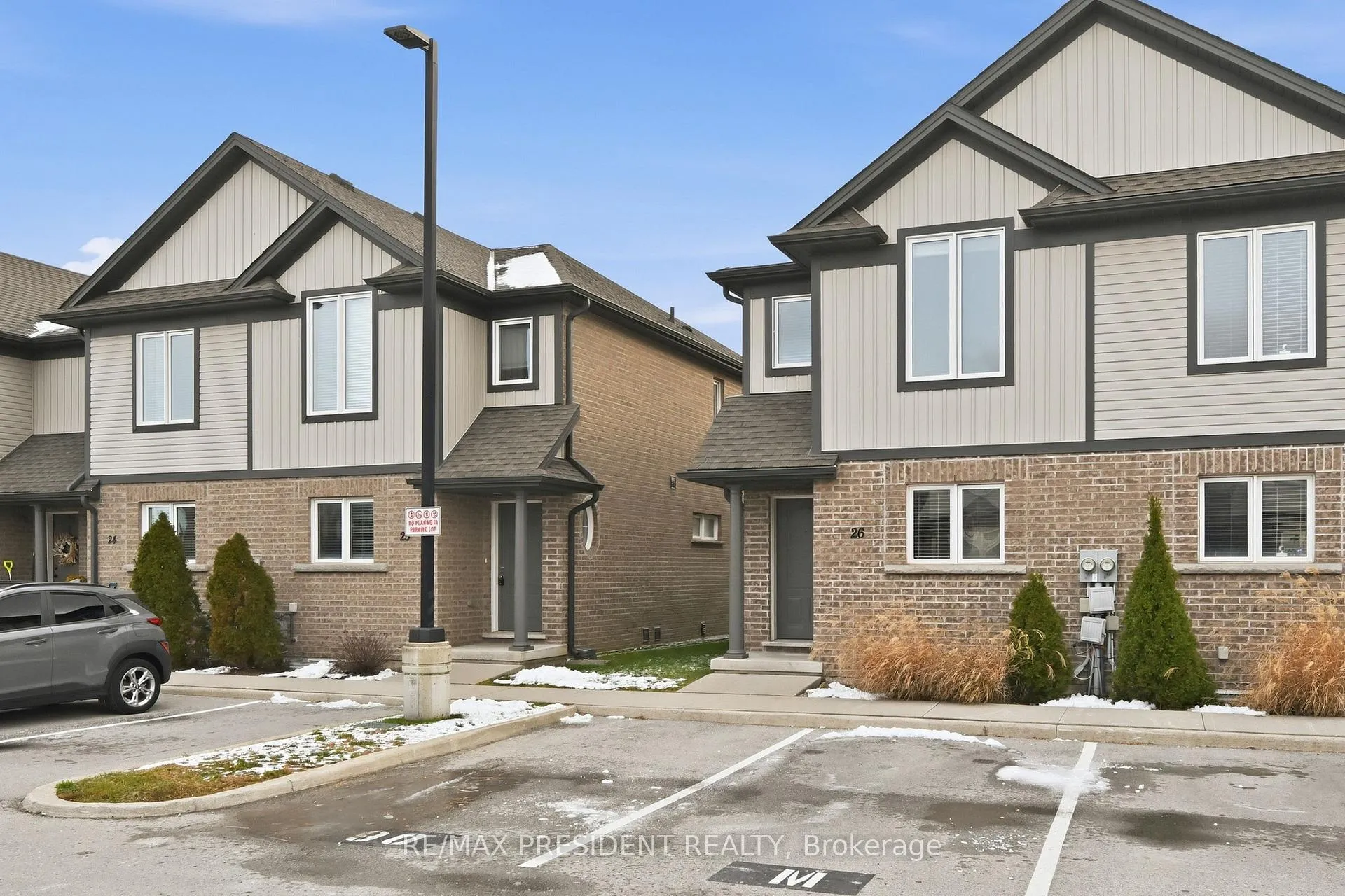 Photo 3 of Unit 26, 7768 Ascot Circle, Niagara Falls, Ascot — HOMEH