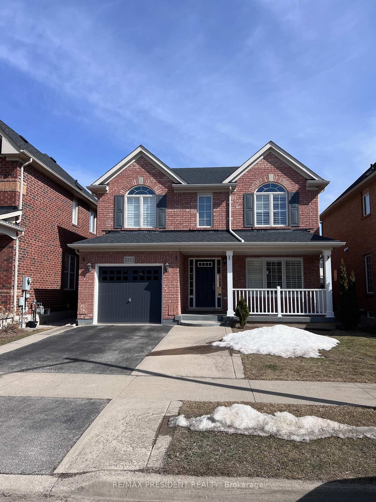 Photo 1 of 3252 Munson Crescent, Burlington, Alton — HOMEH