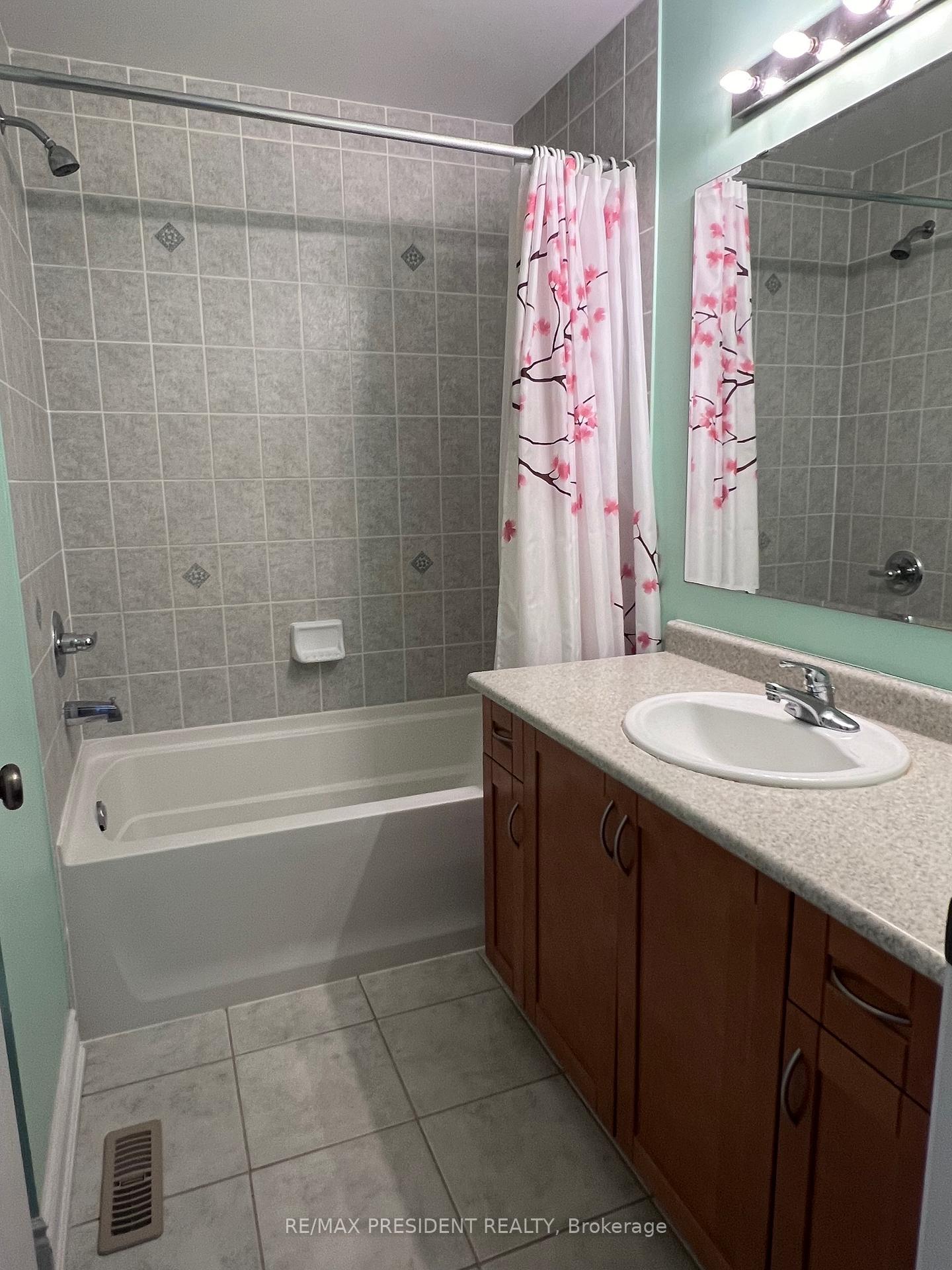 Photo 10 of 3252 Munson Crescent, Burlington, Alton — HOMEH