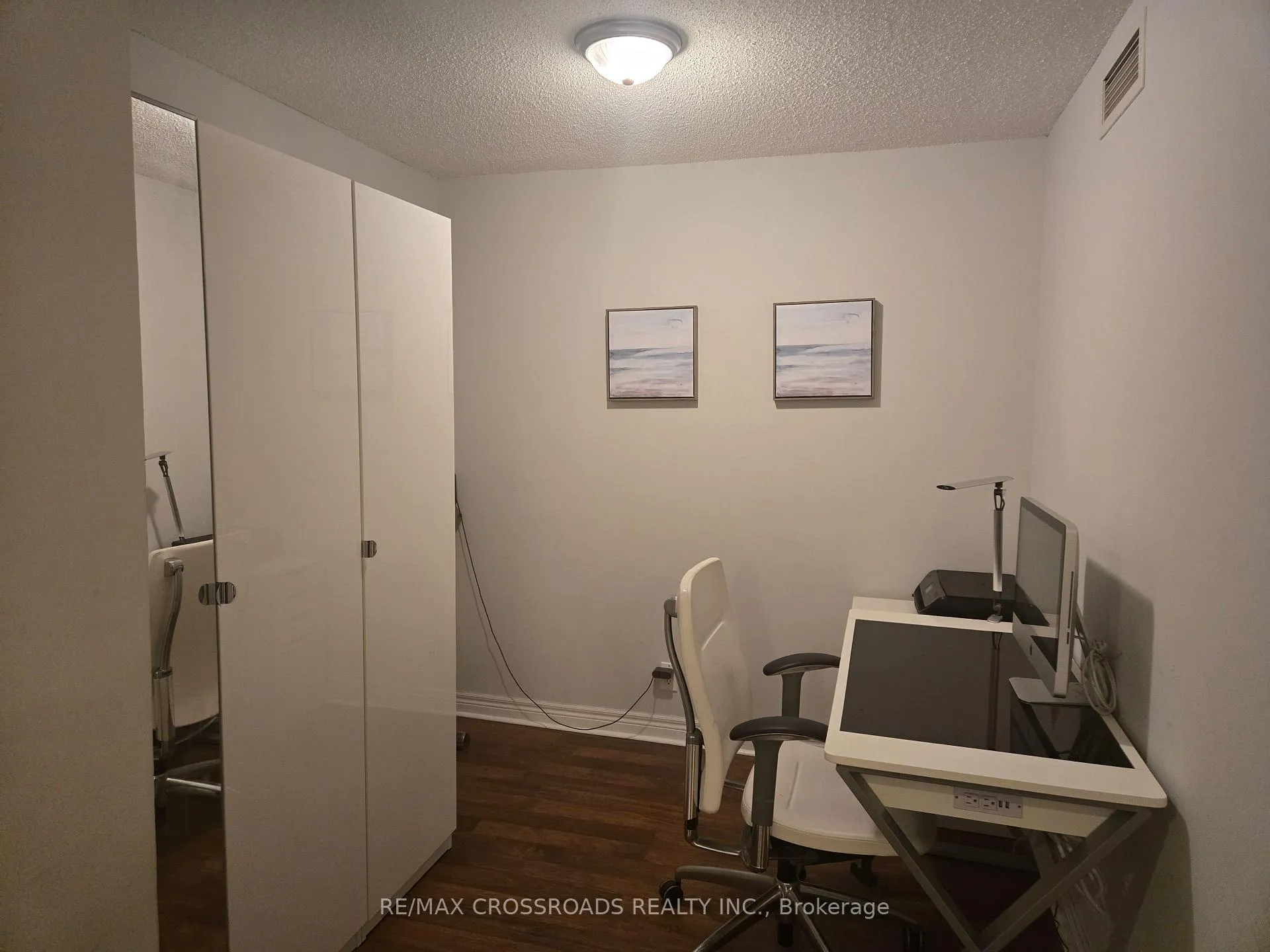 Photo 11 of Unit 320, 33 Cox Boulevard, Markham, Unionville — HOMEH