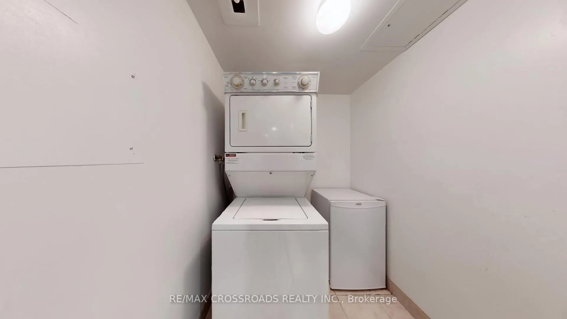 Photo 14 of Unit 320, 33 Cox Boulevard, Markham, Unionville — HOMEH