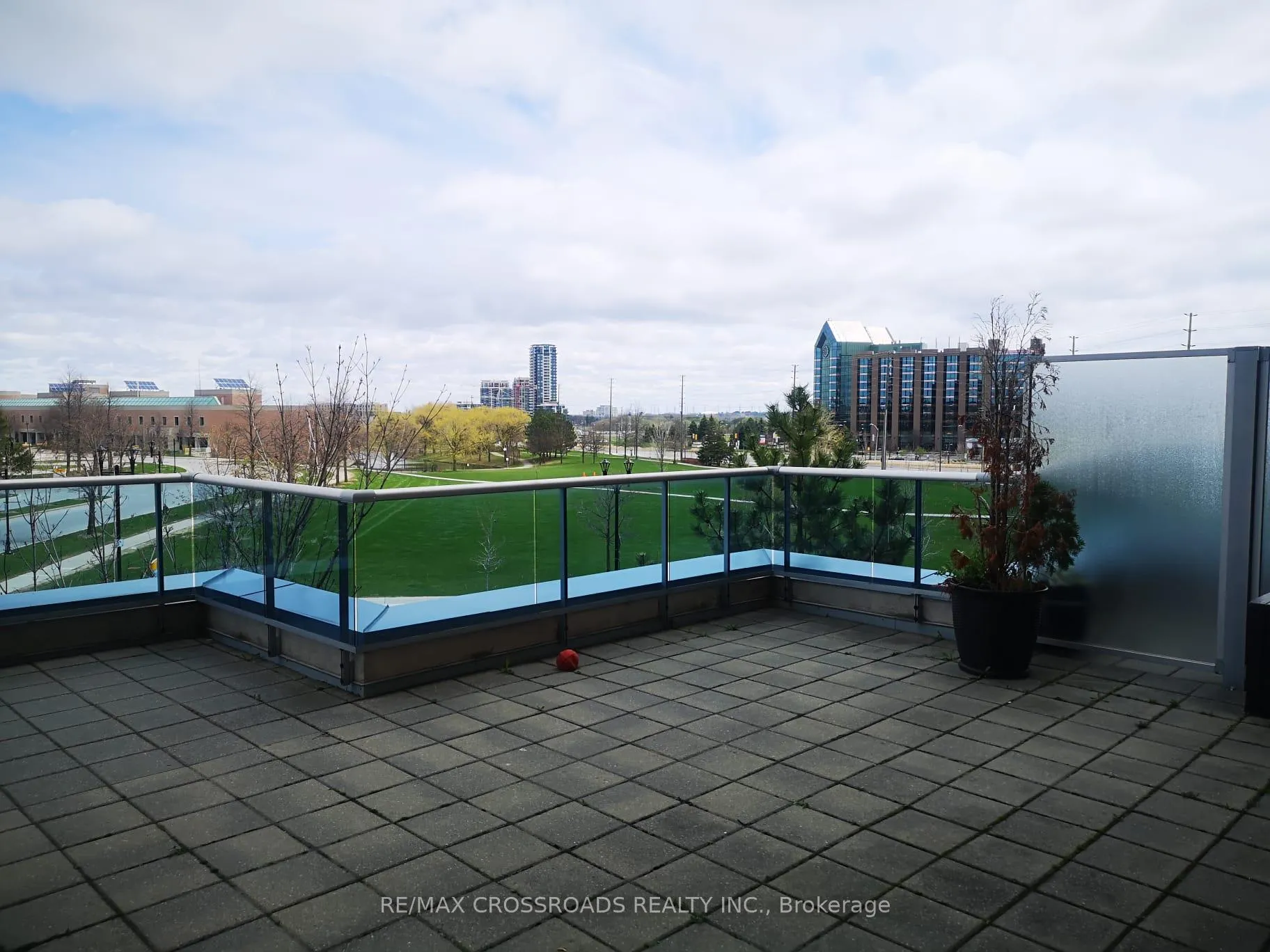 Photo 24 of Unit 320, 33 Cox Boulevard, Markham, Unionville — HOMEH
