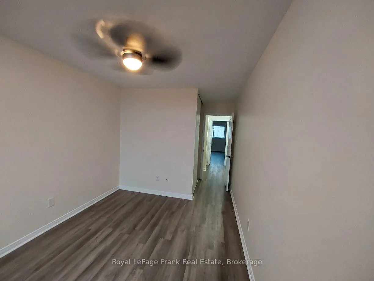 Photo 13 of 1513 Glenbourne Drive, Oshawa, Pinecrest — HOMEH