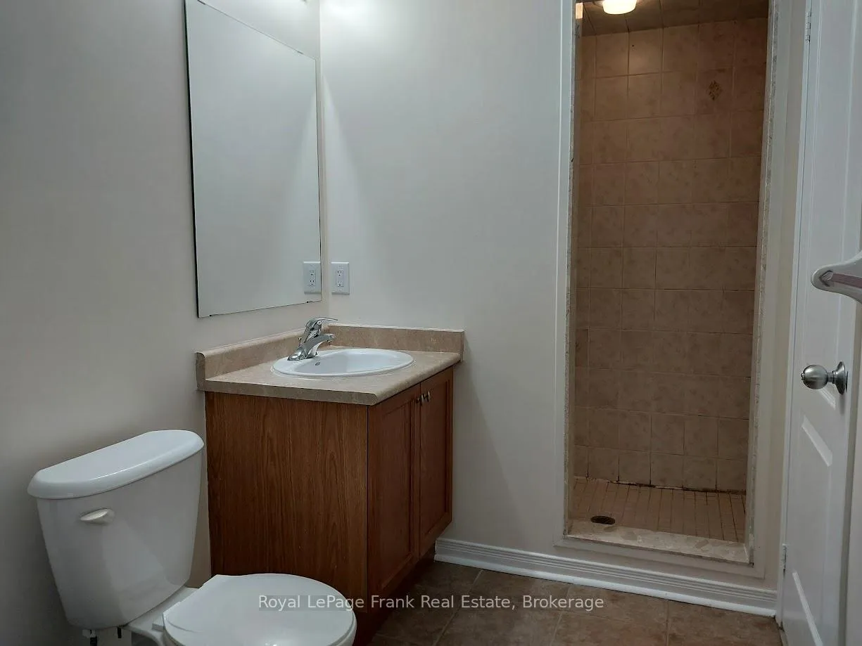 Photo 22 of 1513 Glenbourne Drive, Oshawa, Pinecrest — HOMEH