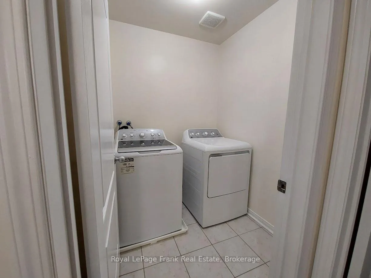 Photo 25 of 1513 Glenbourne Drive, Oshawa, Pinecrest — HOMEH