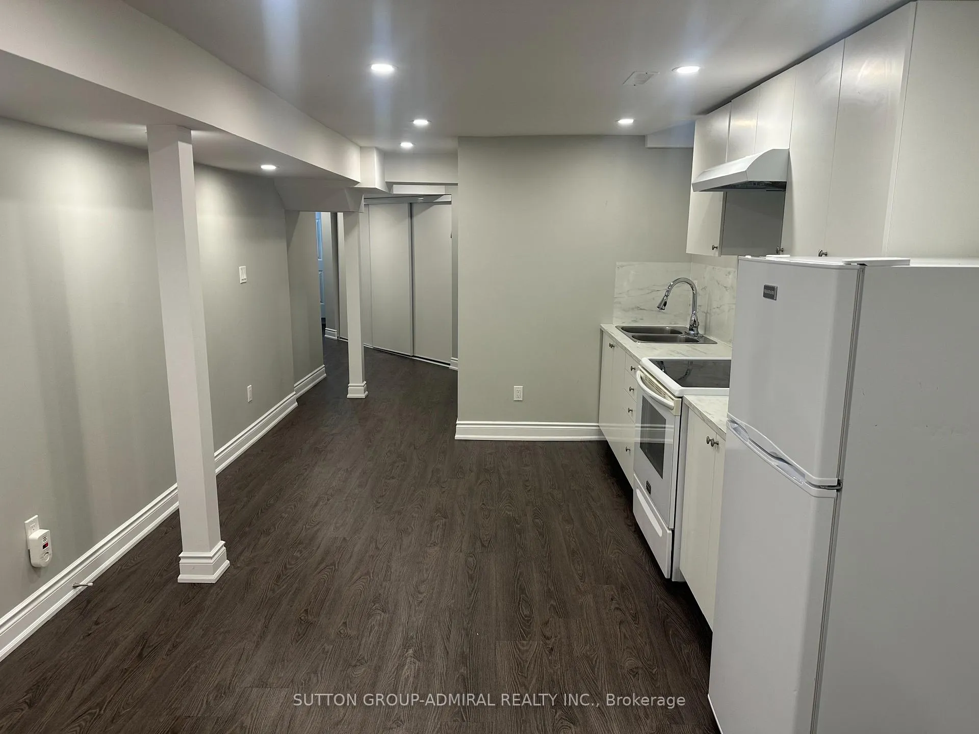 Photo 5 of 100 Gilmore--Basement Crescent, Vaughan, Brownridge — HOMEH