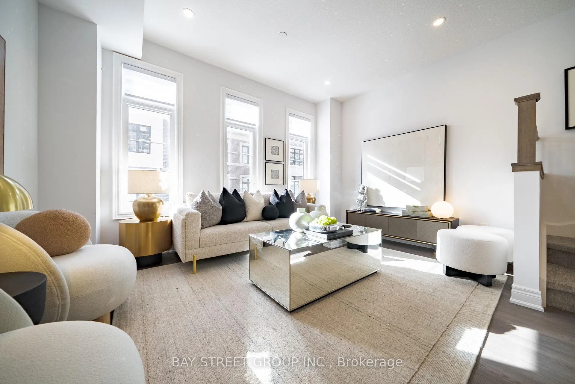 Photo 2 of Unit 34, 280 Melody Common, Oakville, River Oaks — HOMEH