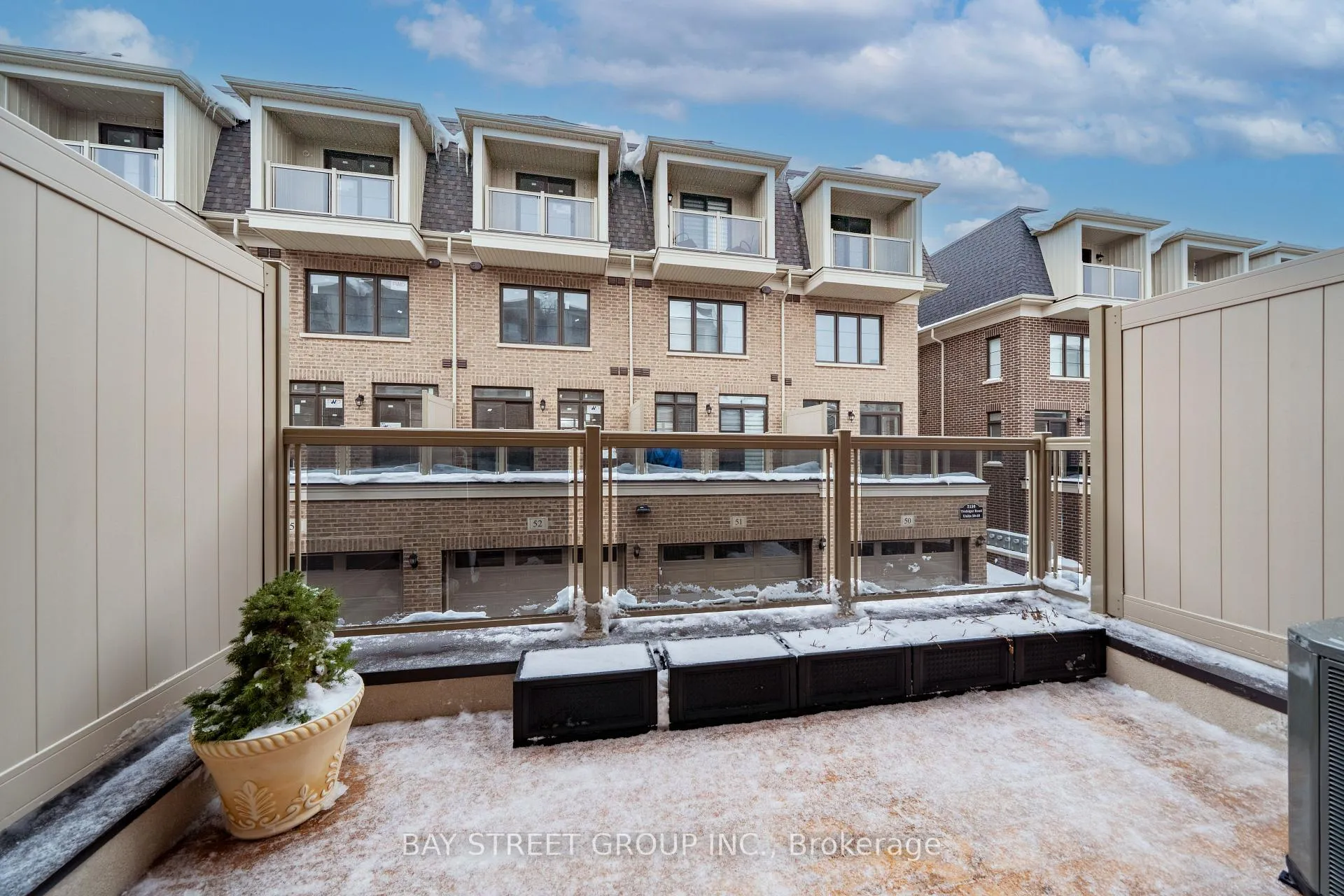 Photo 9 of Unit 34, 280 Melody Common, Oakville, River Oaks — HOMEH