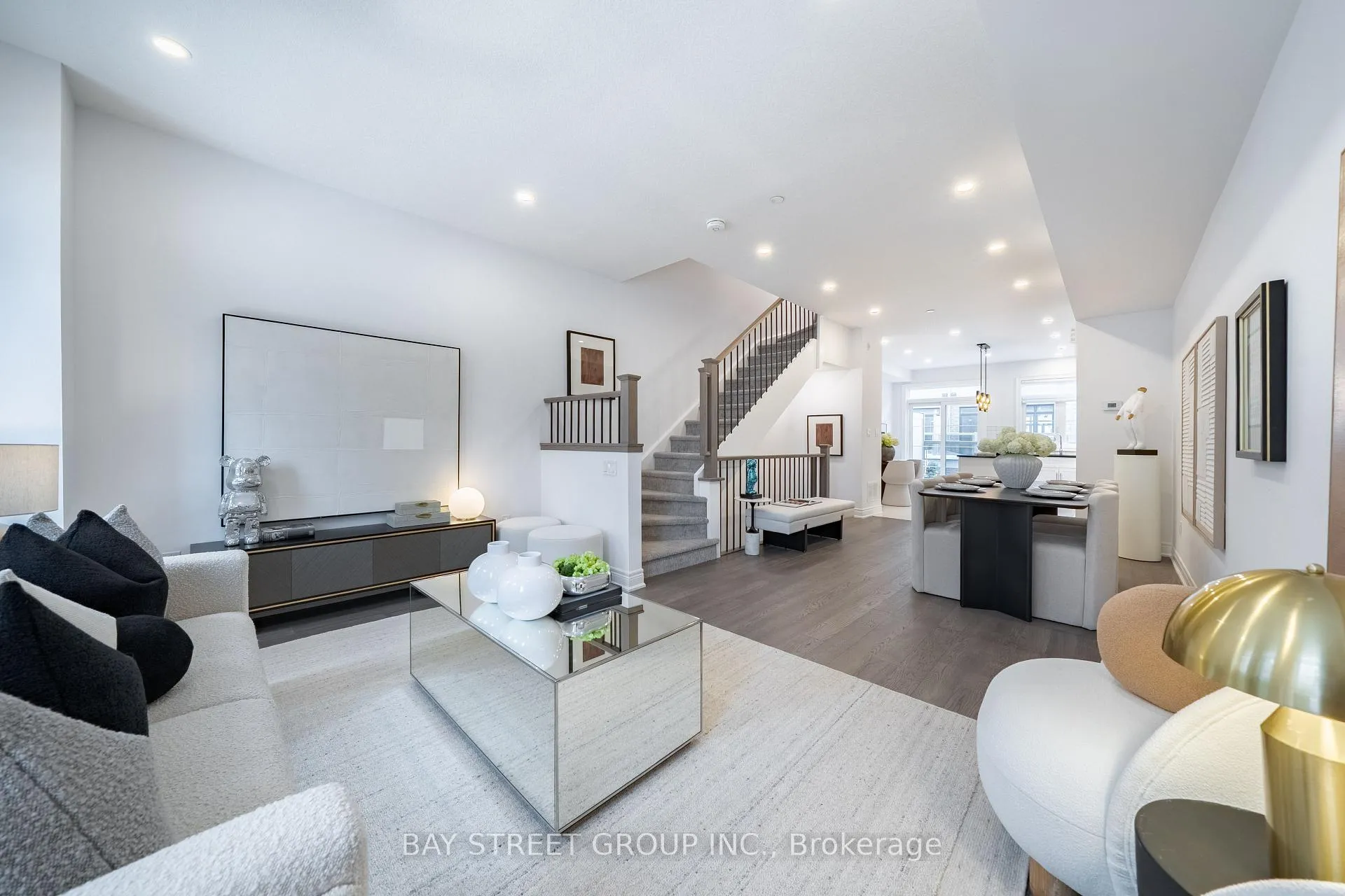 Photo 13 of Unit 34, 280 Melody Common, Oakville, River Oaks — HOMEH