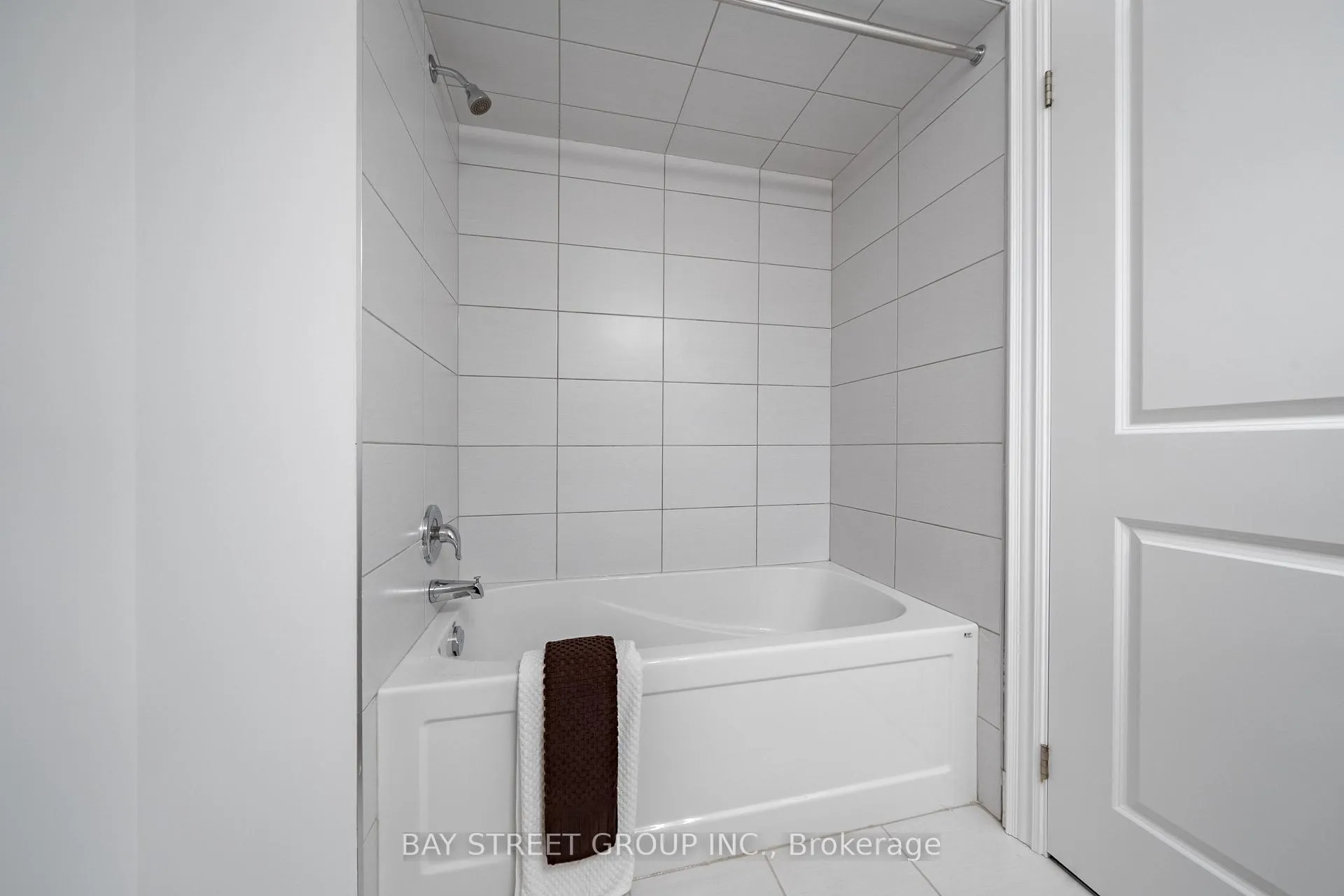 Photo 20 of Unit 34, 280 Melody Common, Oakville, River Oaks — HOMEH
