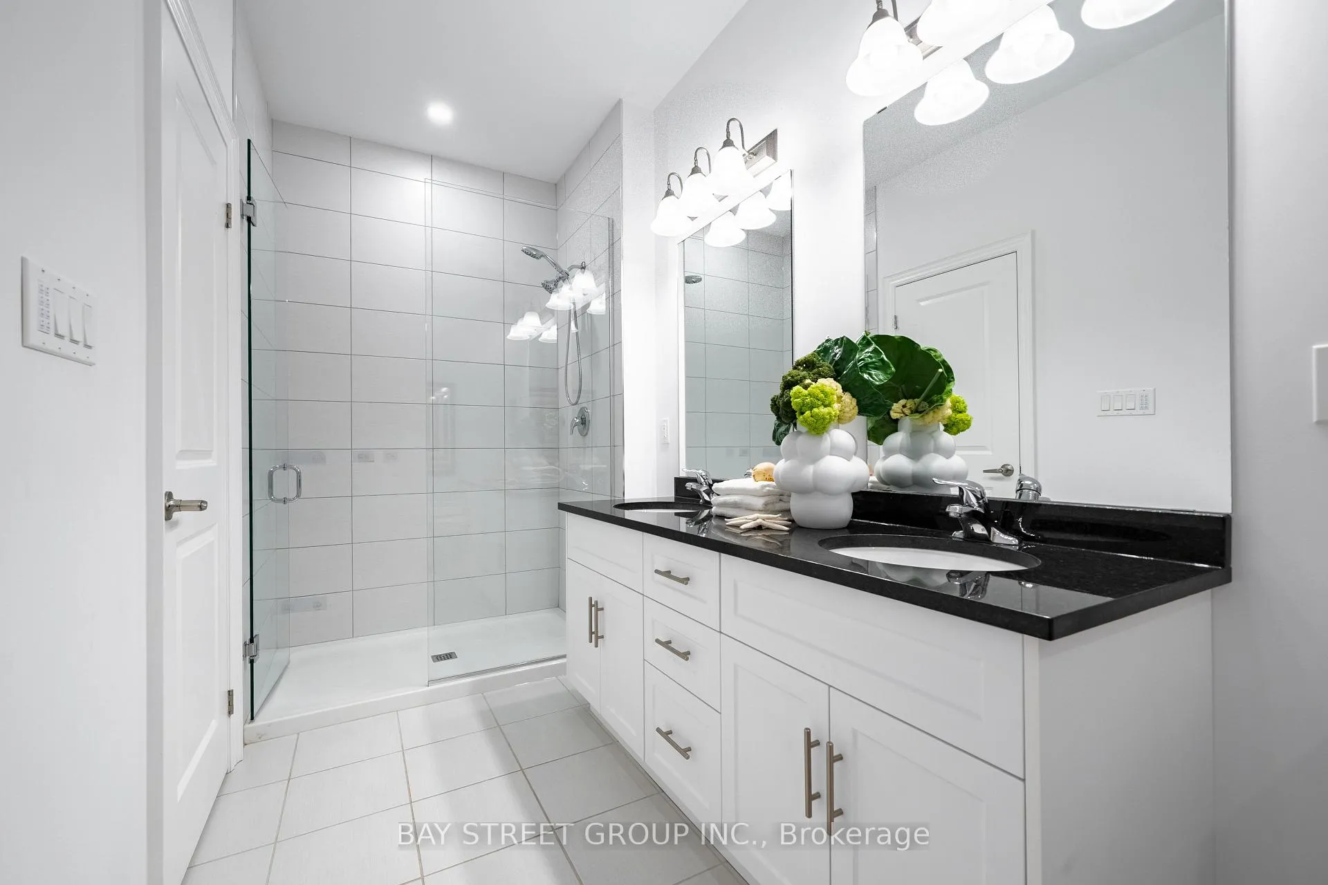Photo 30 of Unit 34, 280 Melody Common, Oakville, River Oaks — HOMEH