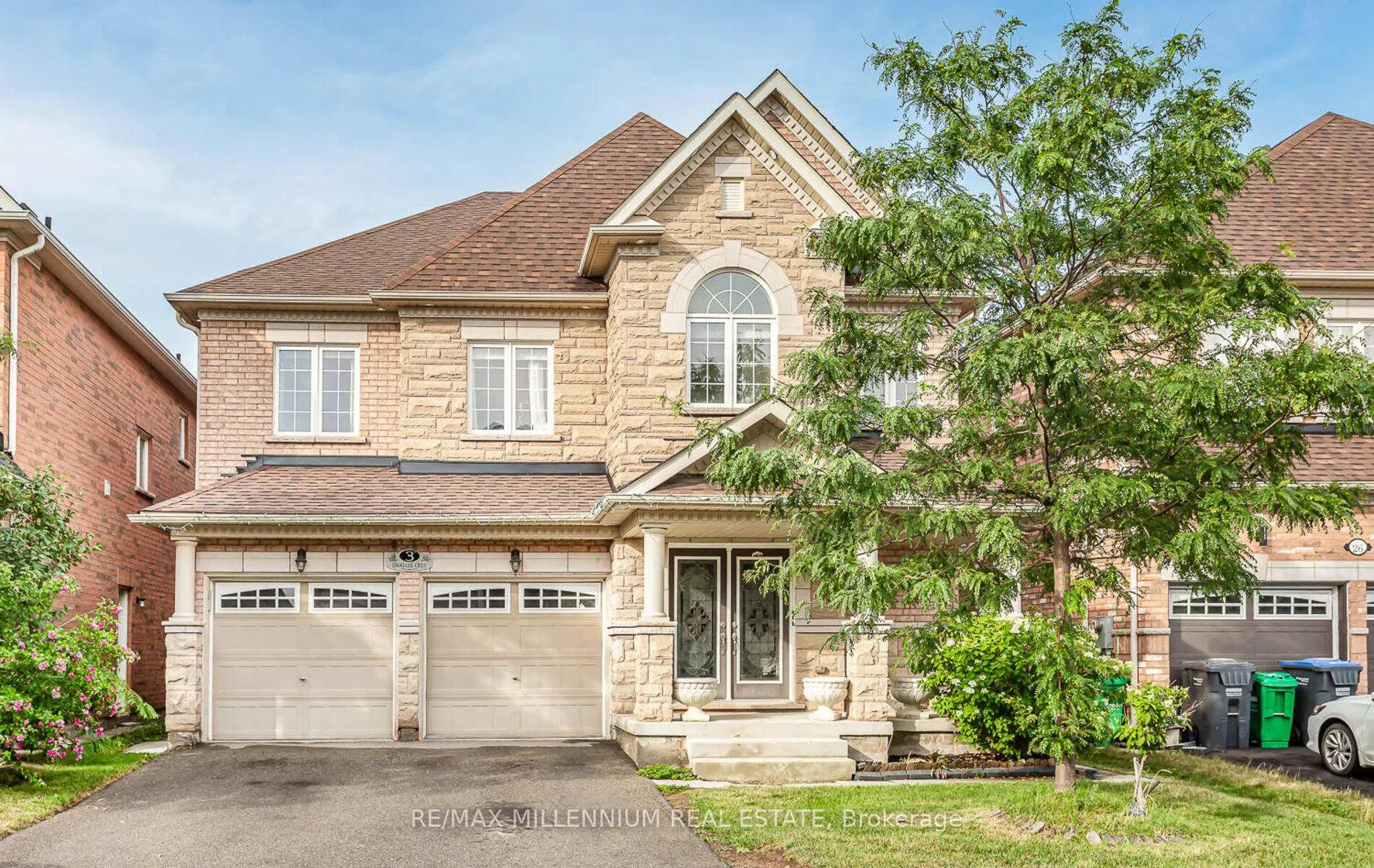 Photo 2 of 3 Lavallee Crescent, Brampton, Credit Valley — HOMEH