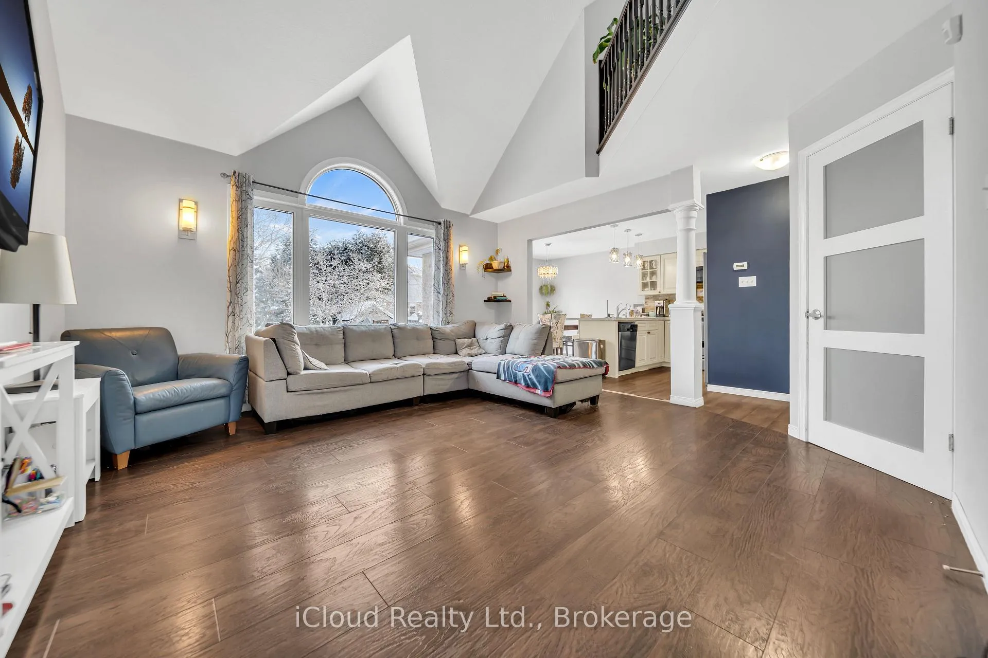 Photo 8 of 5 Gaw Crescent, Guelph, Pineridge/Westminster Woods — HOMEH