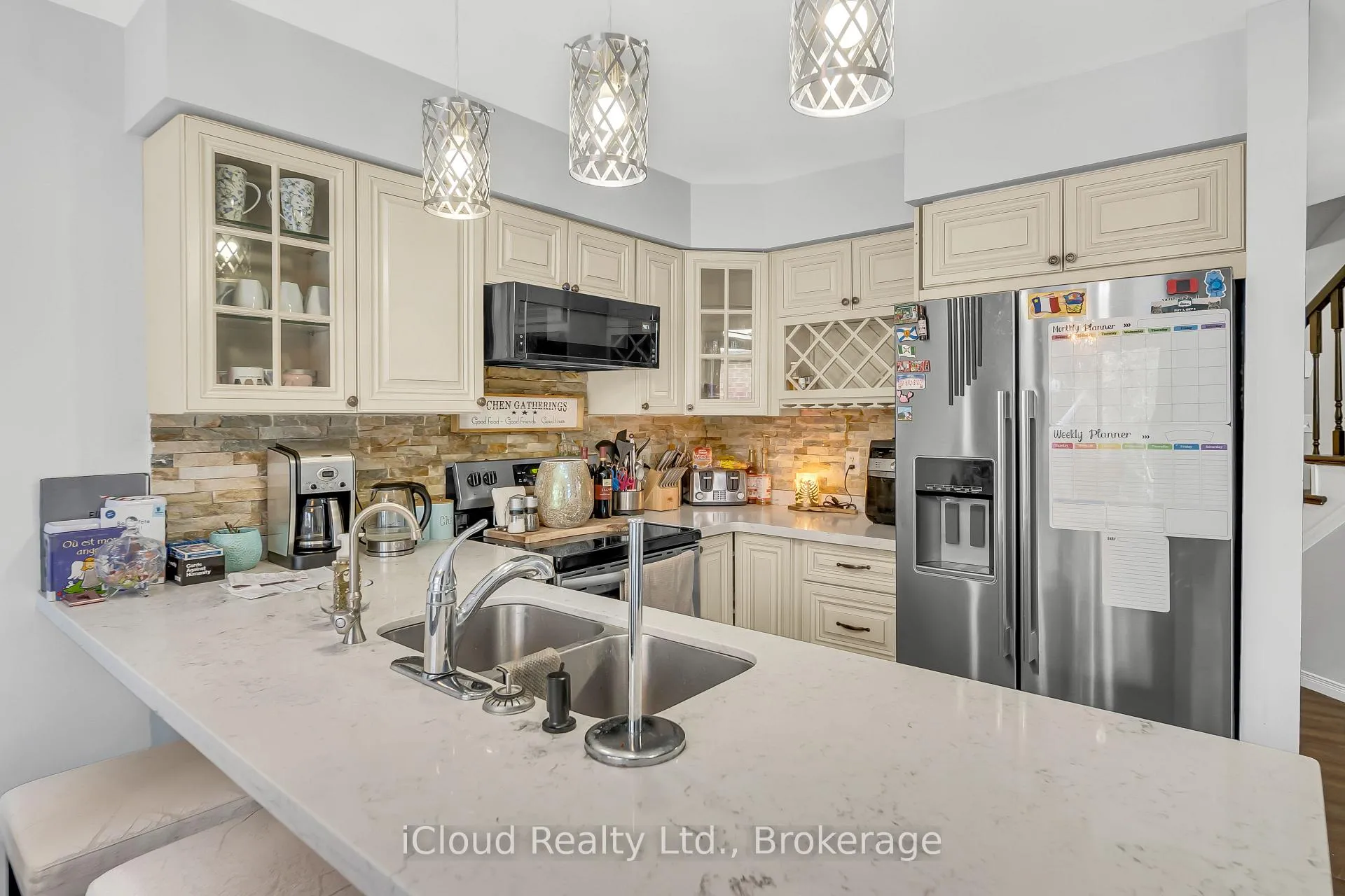 Photo 13 of 5 Gaw Crescent, Guelph, Pineridge/Westminster Woods — HOMEH