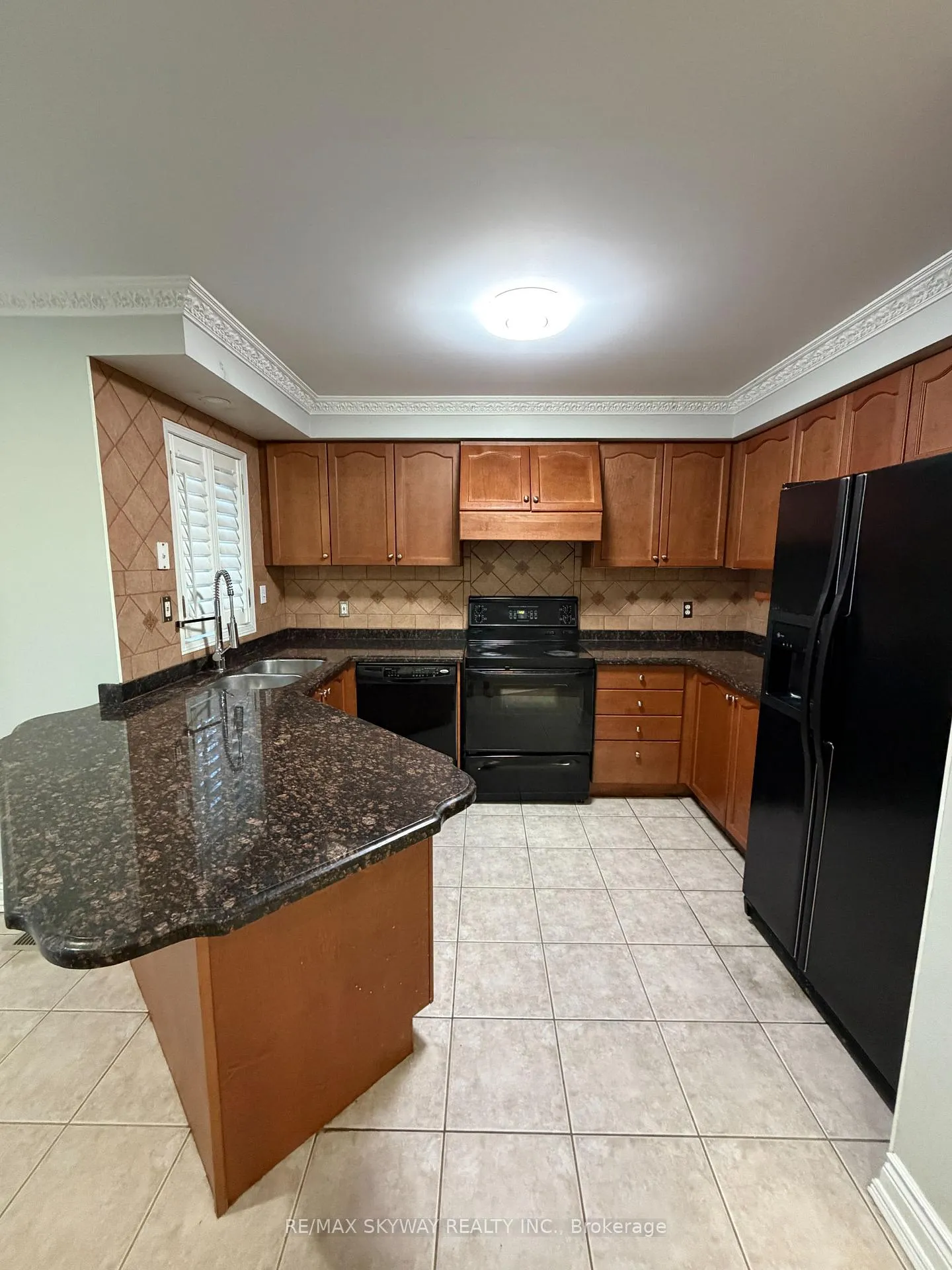 Photo 8 of 83 Mint Leaf Boulevard, Brampton, Sandringham-Wellington — HOMEH