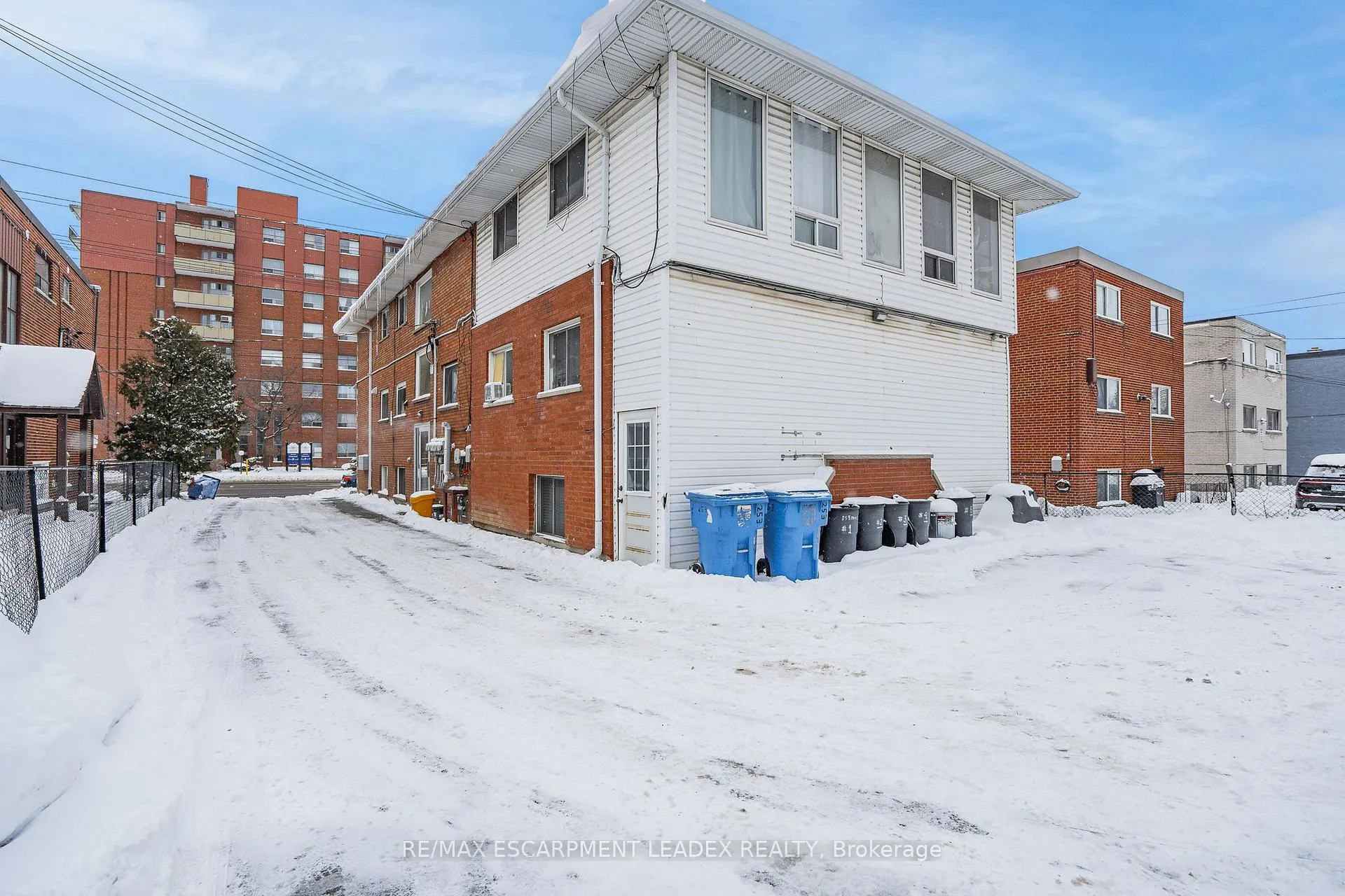 Photo 9 of 253 Mohawk Road E, Hamilton, Hill Park — HOMEH