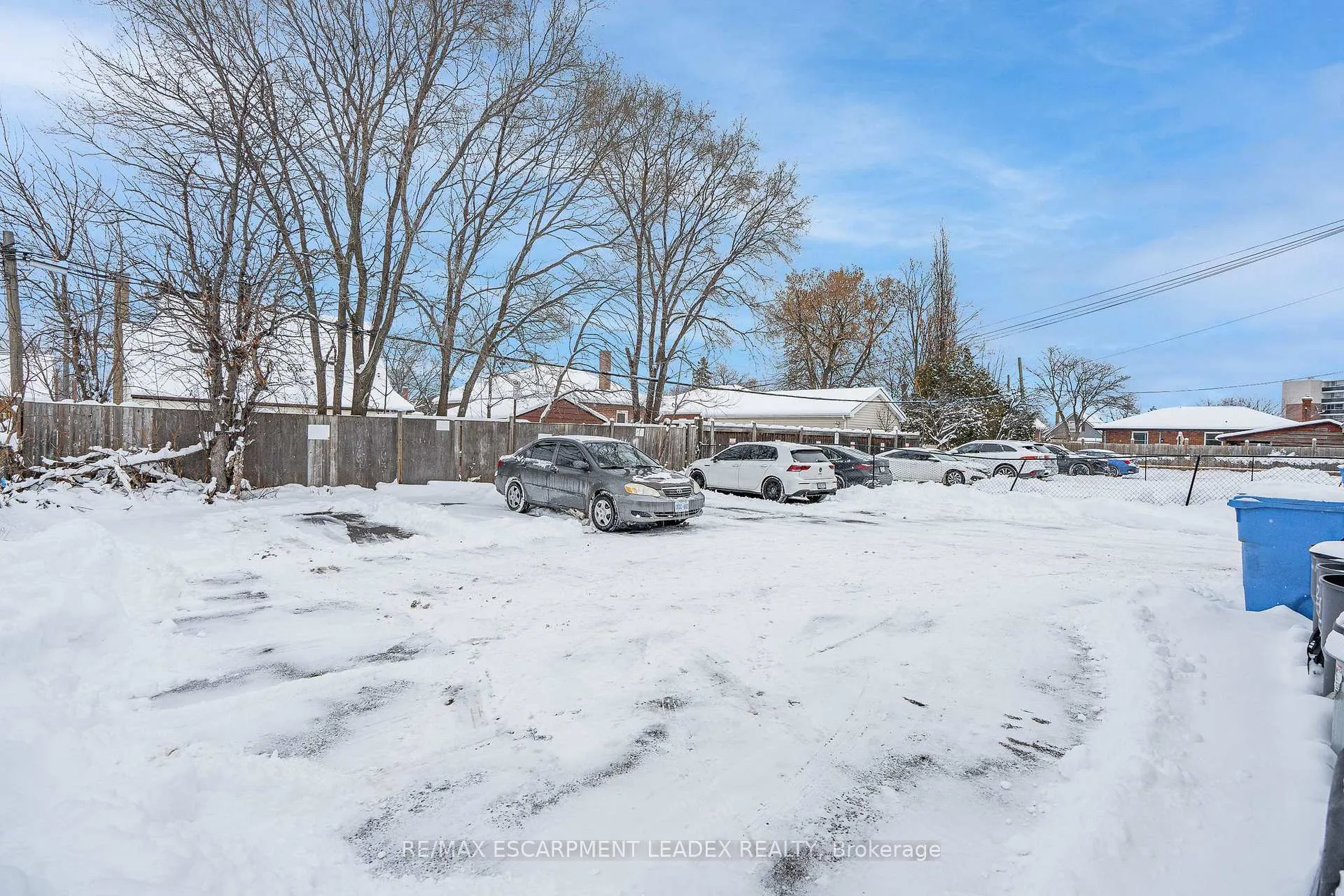 Photo 12 of 253 Mohawk Road E, Hamilton, Hill Park — HOMEH