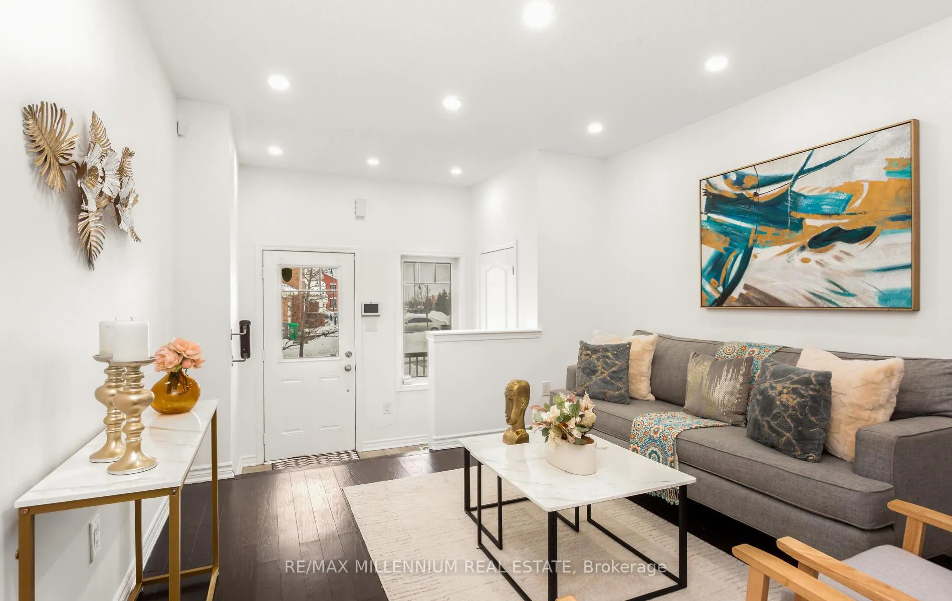 Photo 4 of 46 Volner Road, Brampton, Northwest Brampton — HOMEH