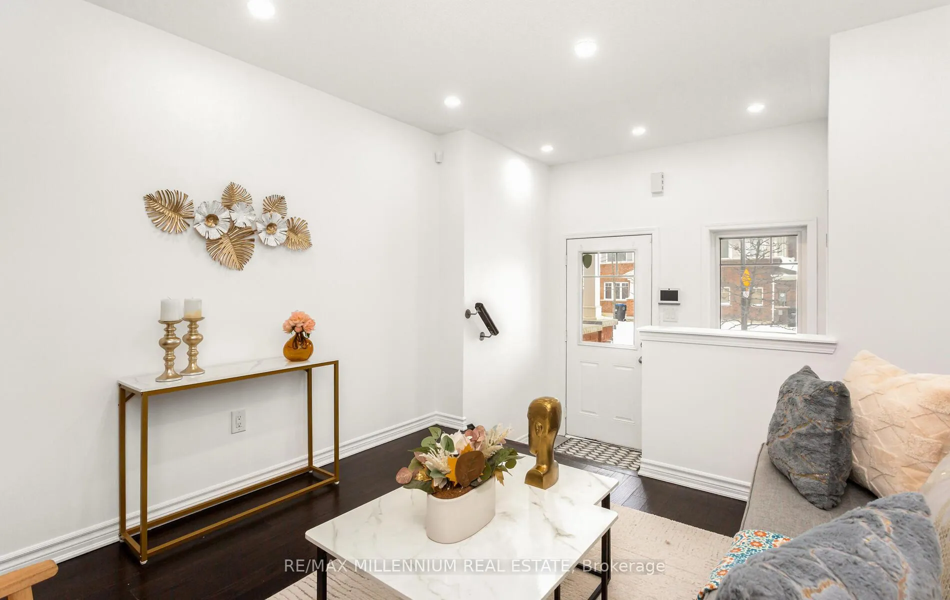 Photo 5 of 46 Volner Road, Brampton, Northwest Brampton — HOMEH