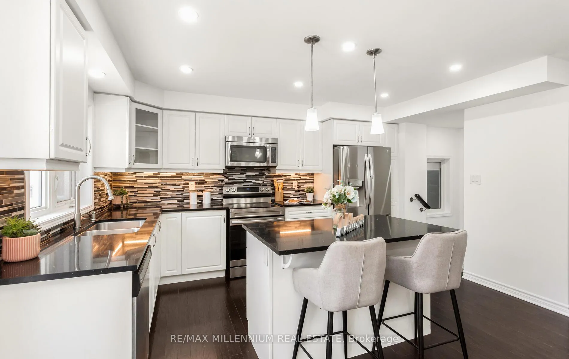 Photo 13 of 46 Volner Road, Brampton, Northwest Brampton — HOMEH