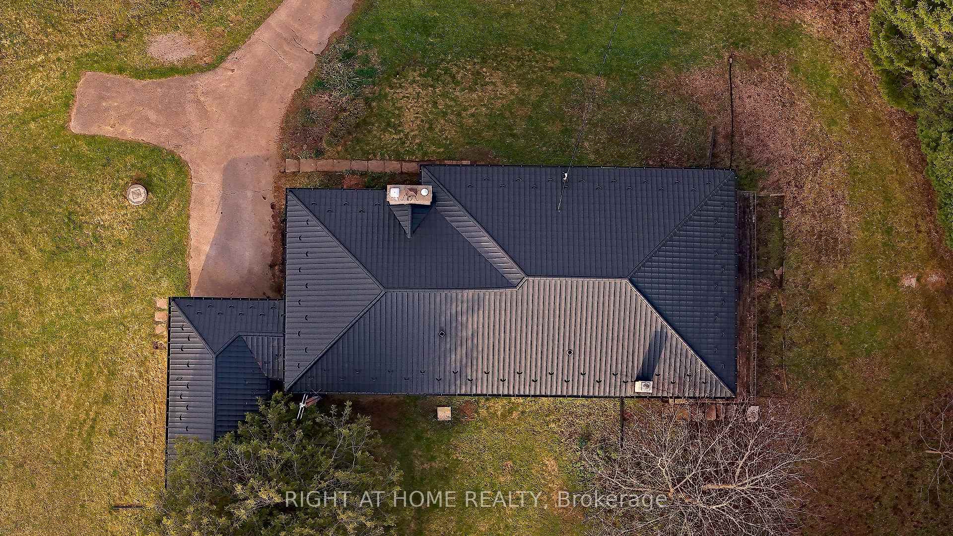 Photo 5 of 192 Old Varcoe Road N, Clarington, Courtice — HOMEH