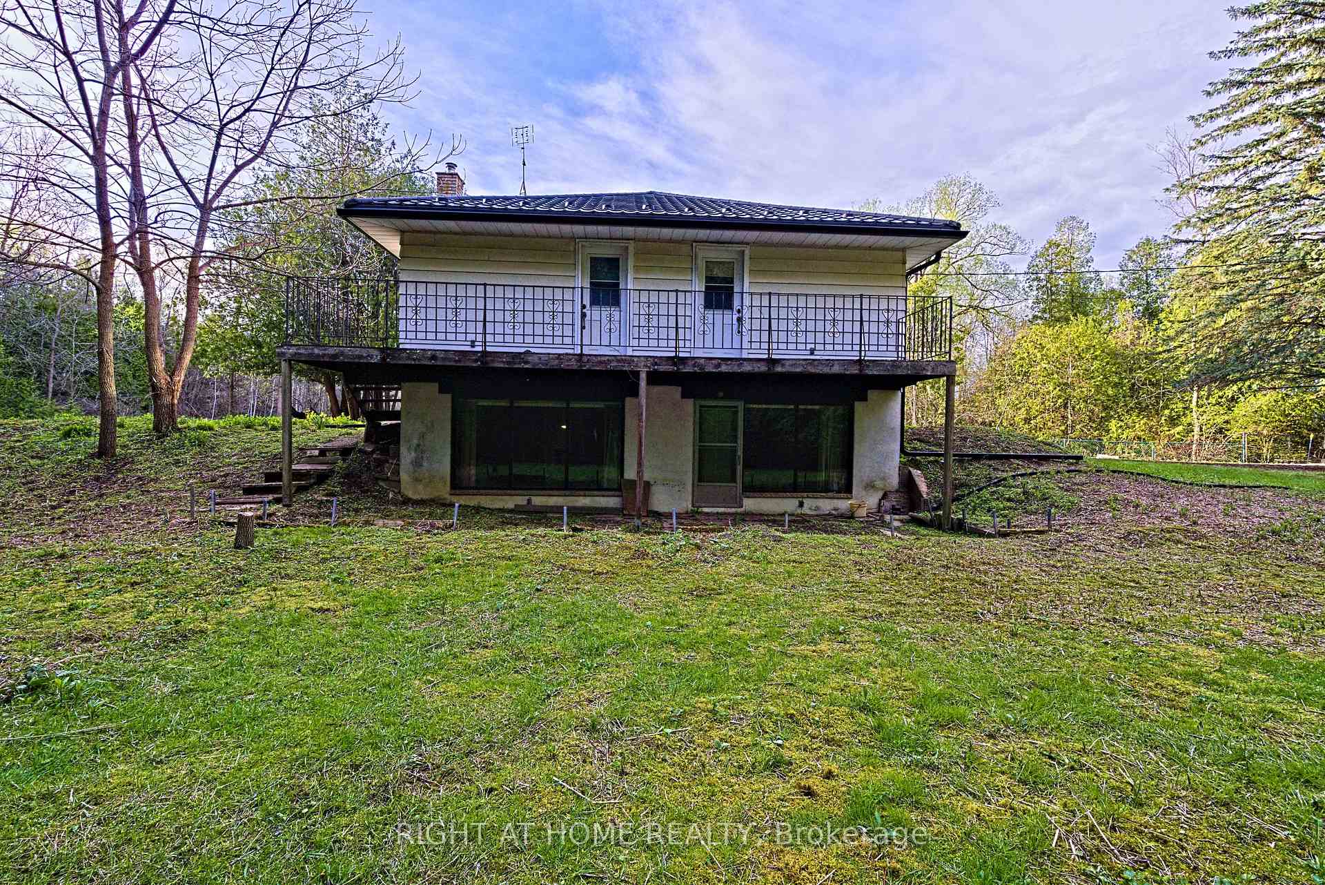 Photo 11 of 192 Old Varcoe Road N, Clarington, Courtice — HOMEH