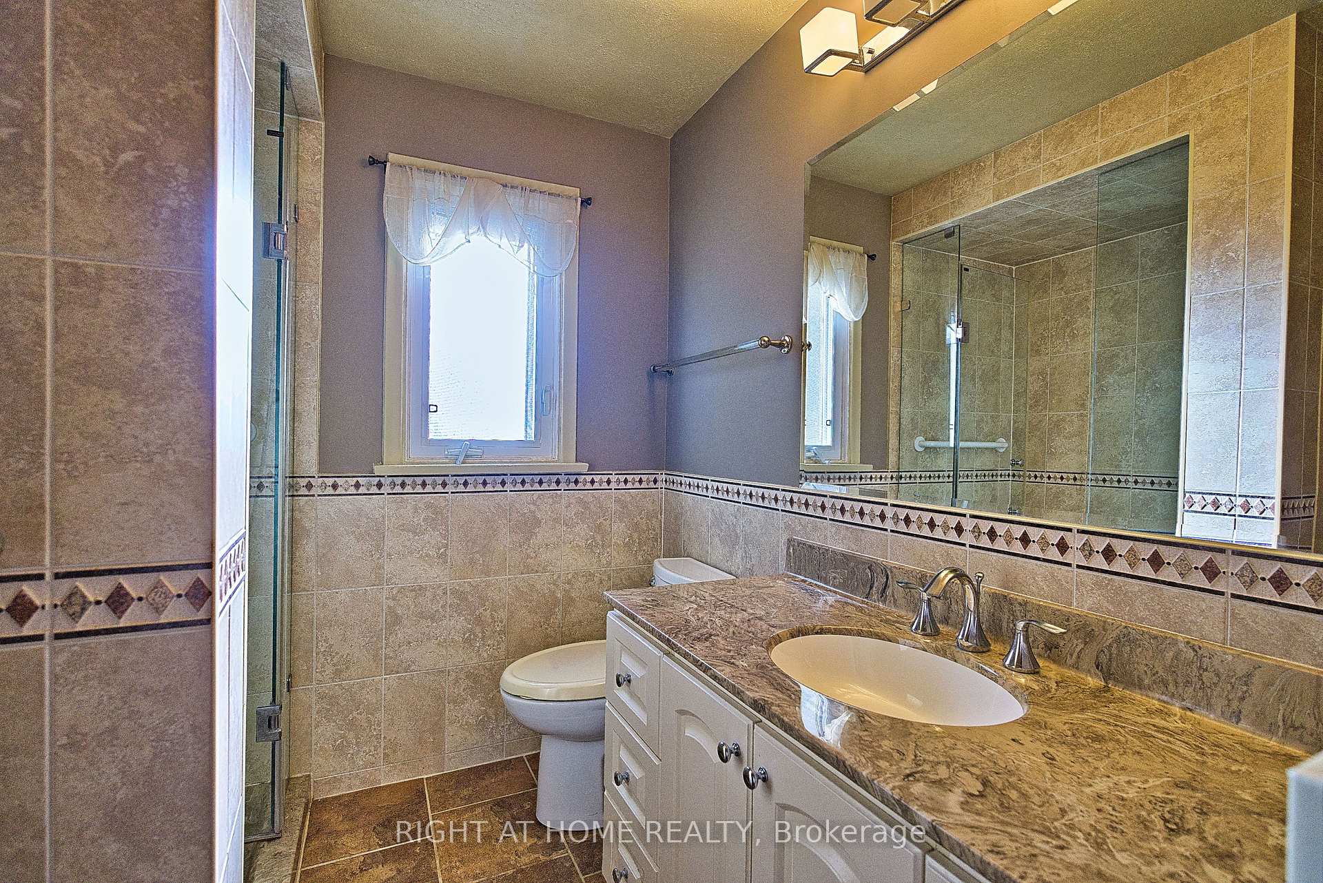 Photo 15 of 192 Old Varcoe Road N, Clarington, Courtice — HOMEH