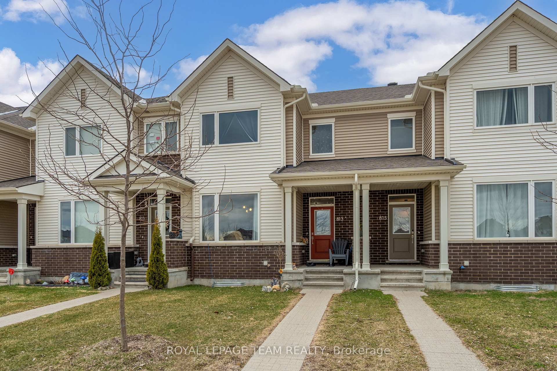 Front of 813 Beatrice Peak Court N