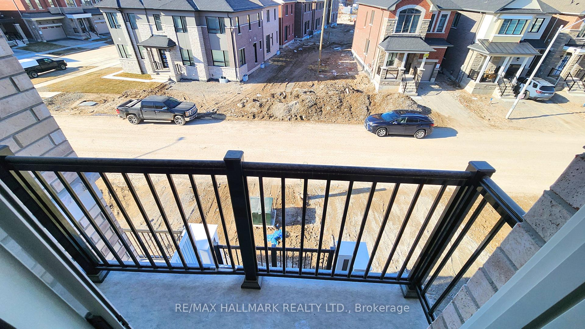 Photo 16 of 32 Ennerdale Street, Barrie, Rural Barrie Southwest — HOMEH
