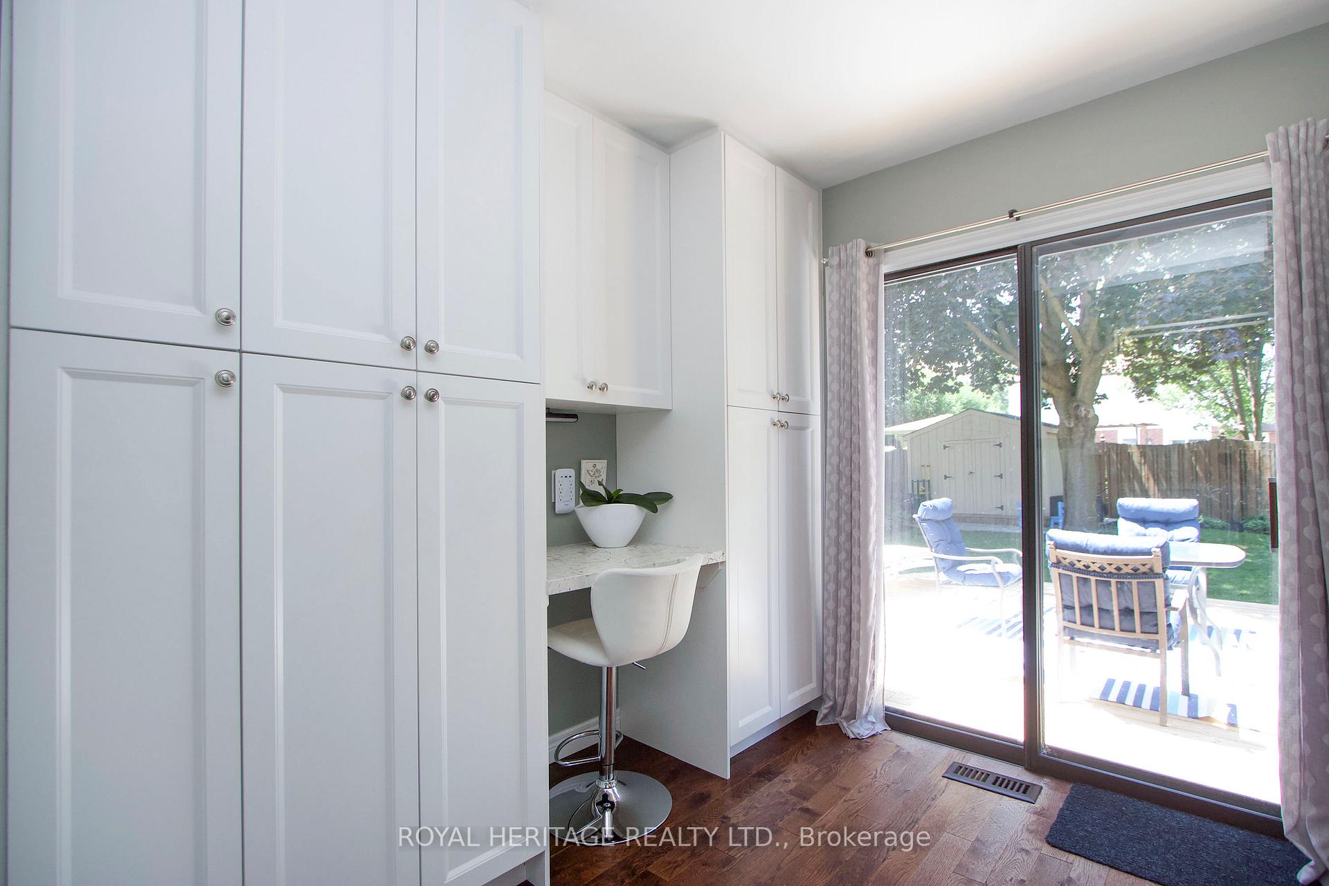 Photo 17 of 8 Arran Court, Clarington, Courtice — HOMEH