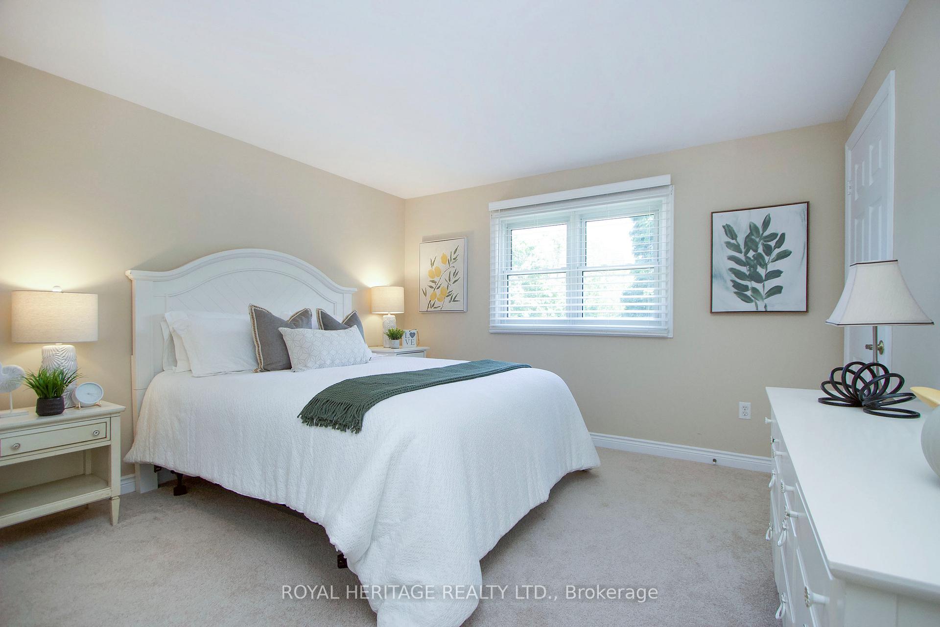 Photo 21 of 8 Arran Court, Clarington, Courtice — HOMEH