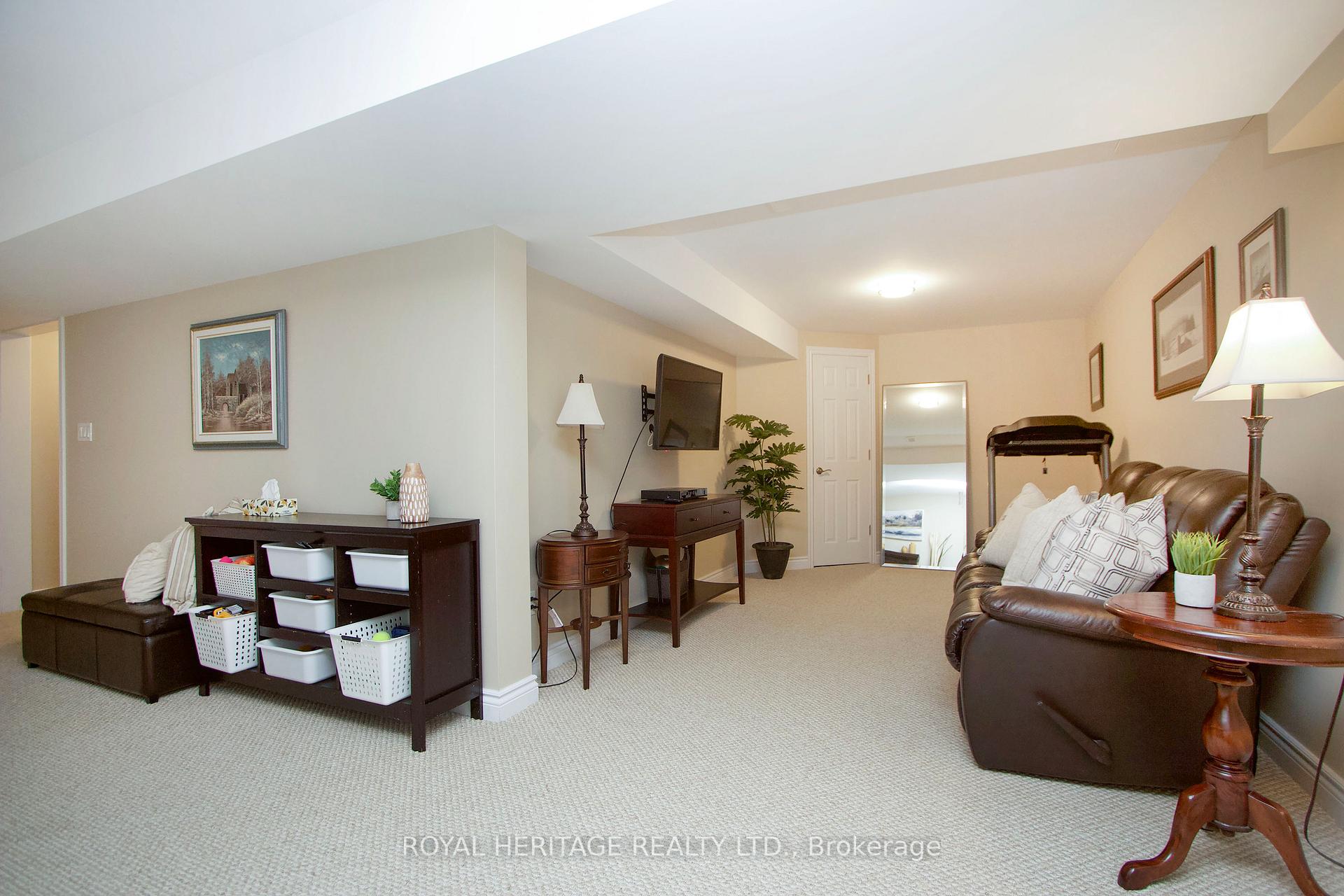 Photo 28 of 8 Arran Court, Clarington, Courtice — HOMEH