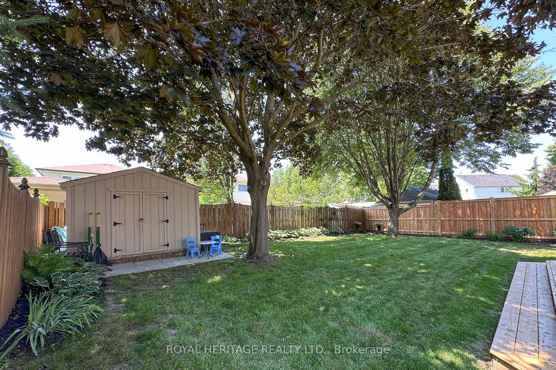 Photo 31 of 8 Arran Court, Clarington, Courtice — HOMEH