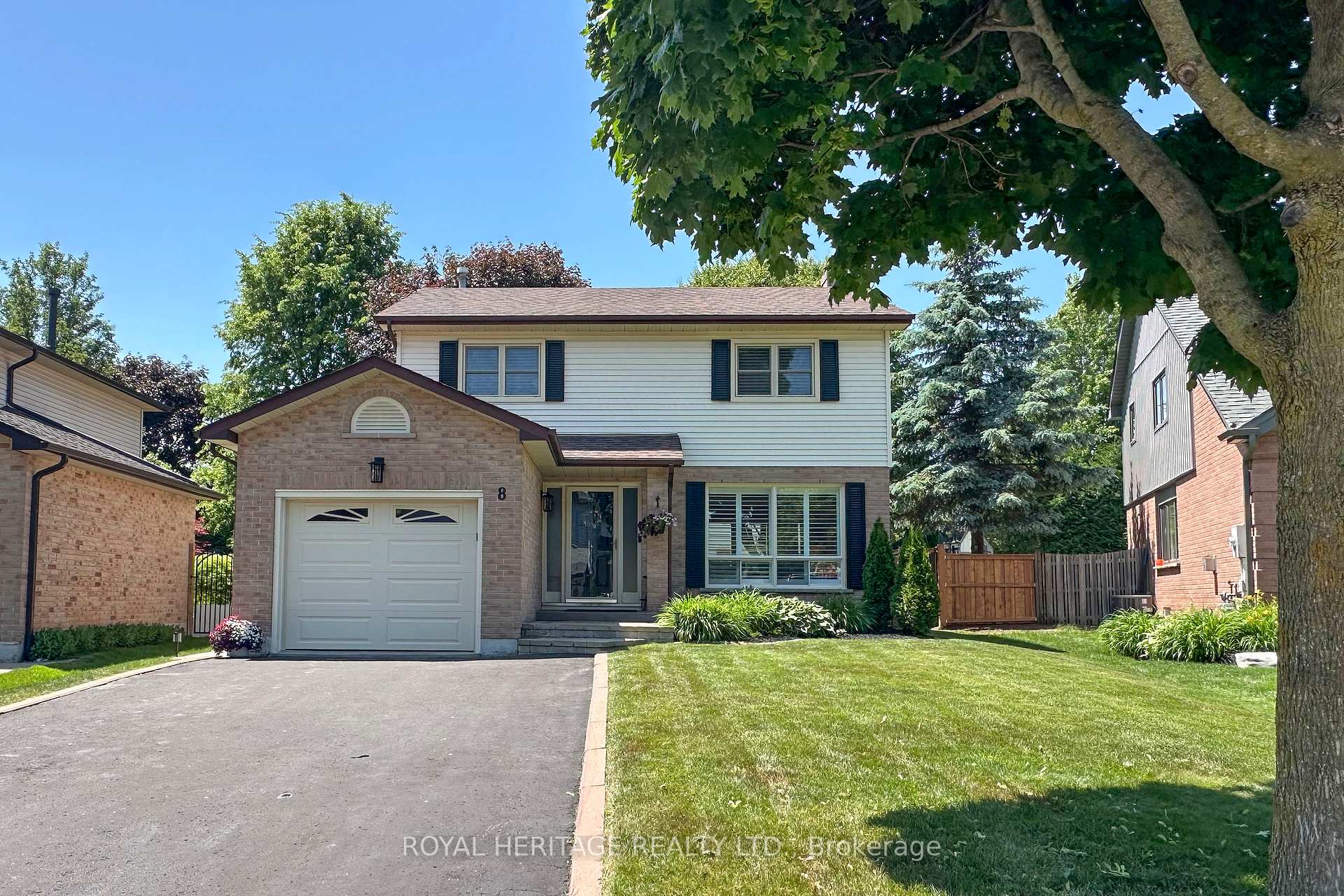 Photo 37 of 8 Arran Court, Clarington, Courtice — HOMEH