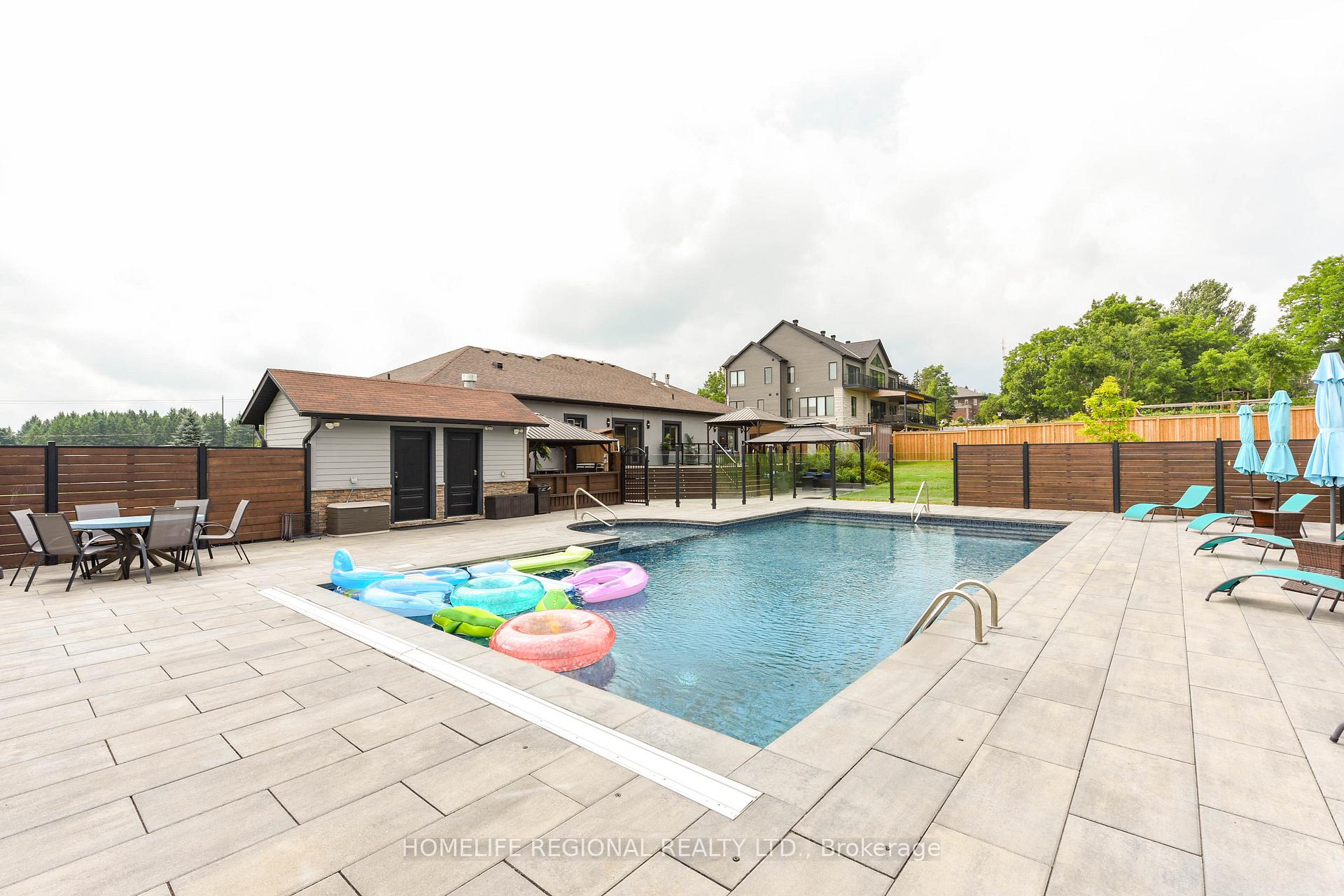 Photo 6 of 8922 Wellington 124 Road, Erin, Rural Erin — HOMEH