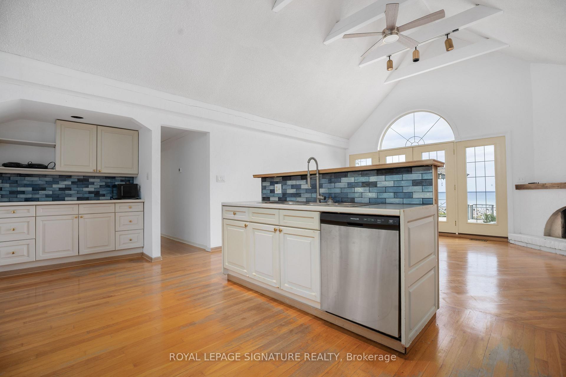 Photo 9 of 86 Lakeshore Drive, Blue Mountains — HOMEH