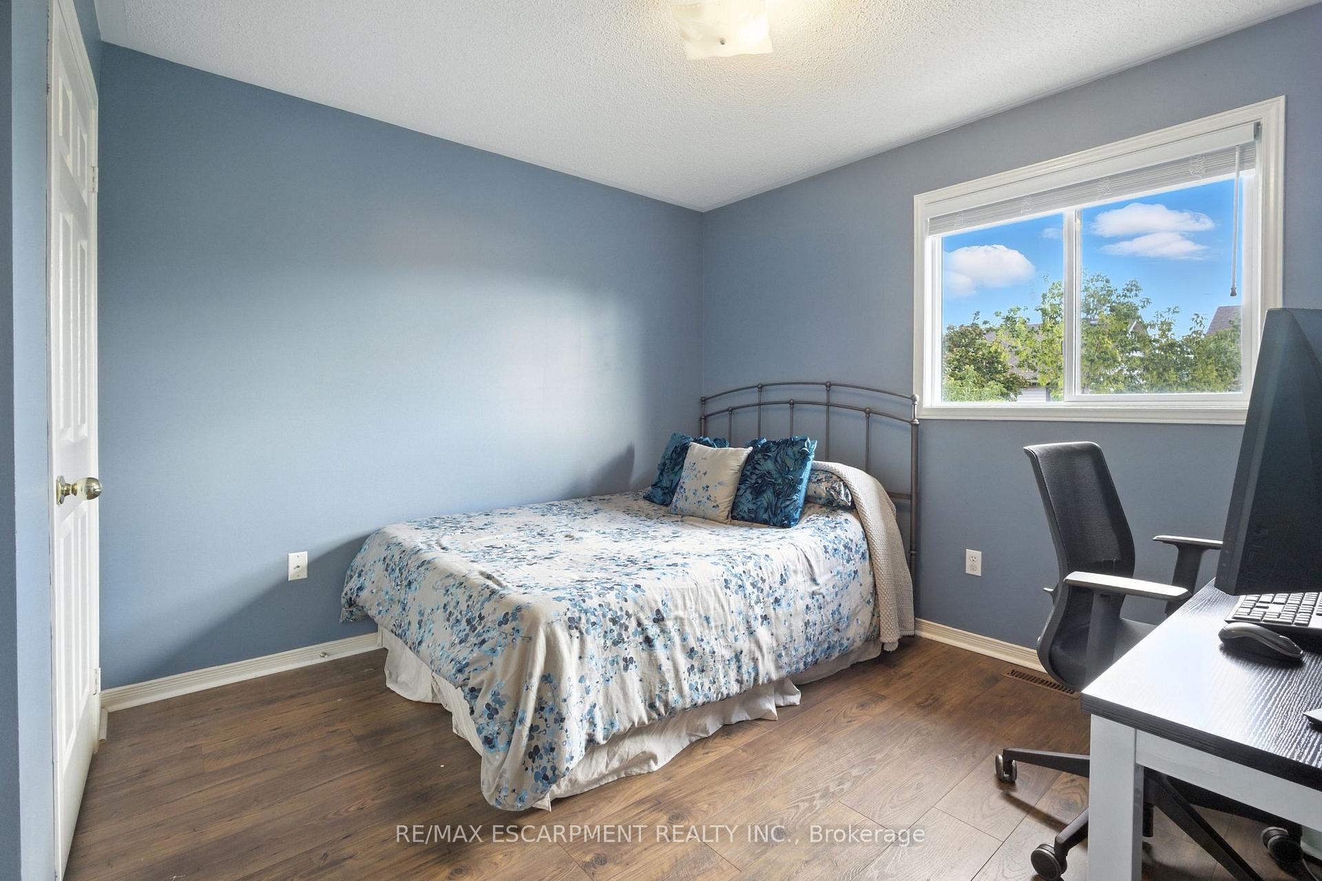 Photo 28 of 4408 Vallence Drive, Burlington, Shoreacres — HOMEH