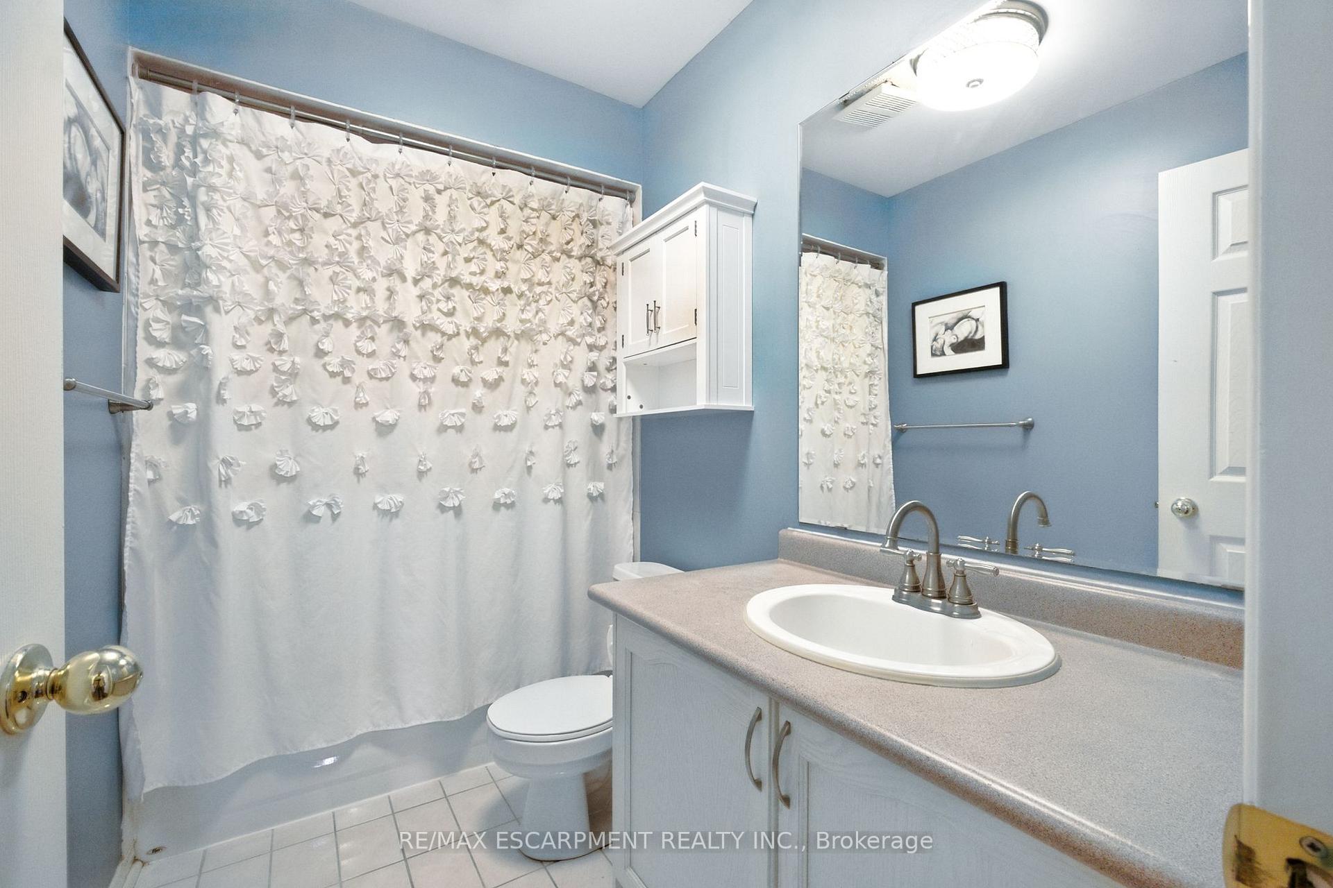 Photo 29 of 4408 Vallence Drive, Burlington, Shoreacres — HOMEH