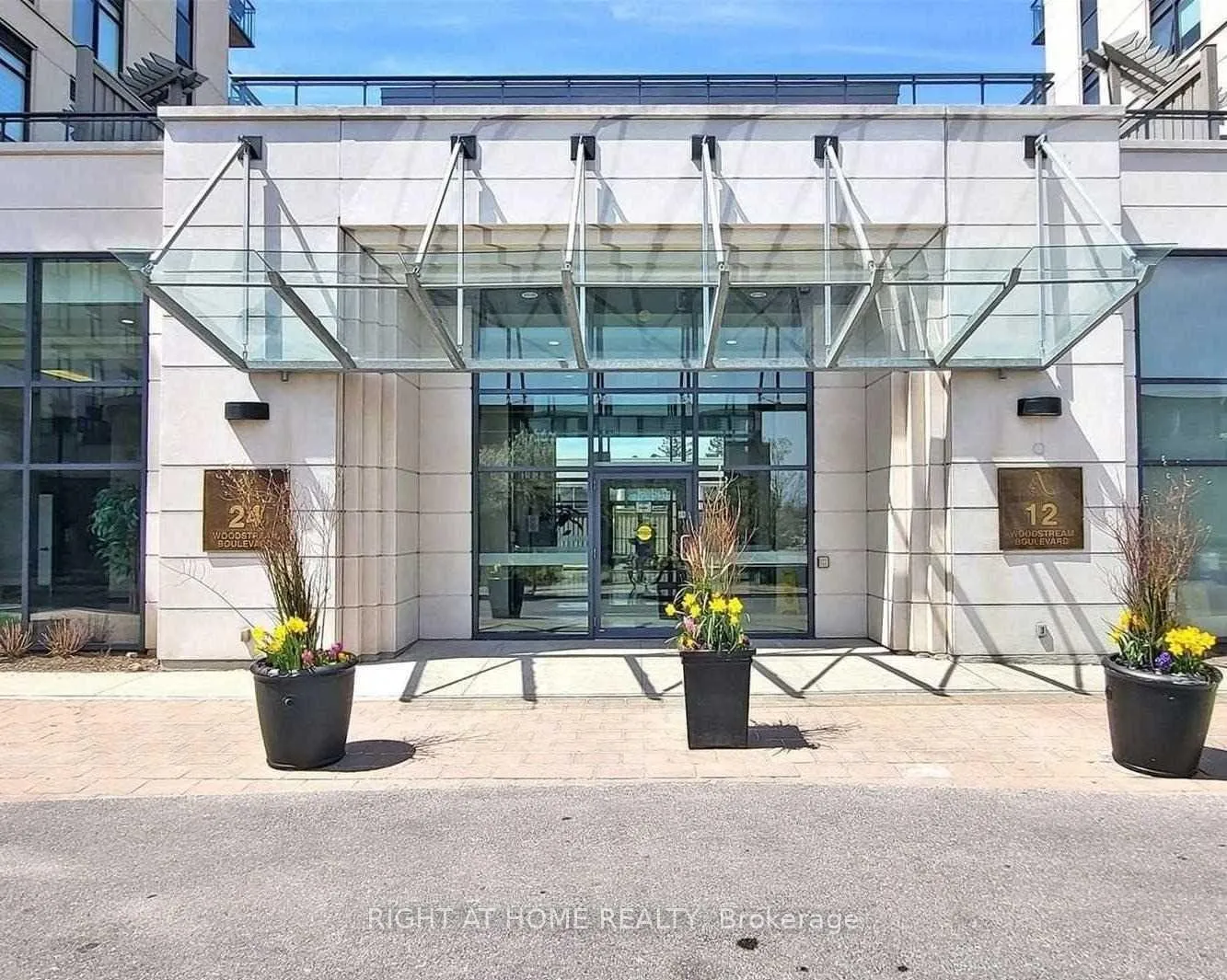 Photo 1 of Unit 1011, 24 Woodstream Boulevard, Vaughan, Vaughan Grove — HOMEH