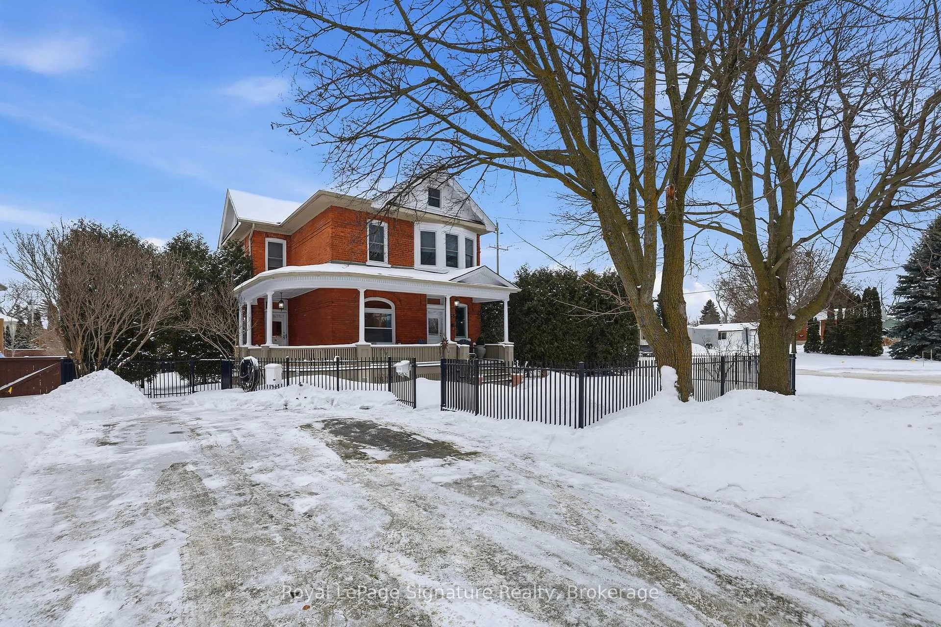 Photo 2 of 348 Sixth Street, Collingwood — HOMEH