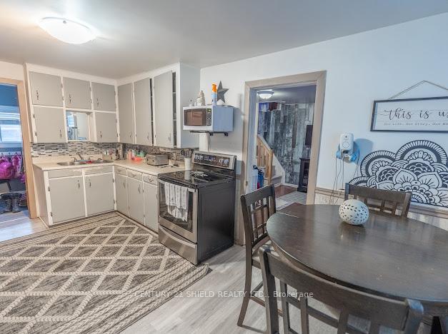 Photo 9 of 337 6th Street W, Cornwall — HOMEH