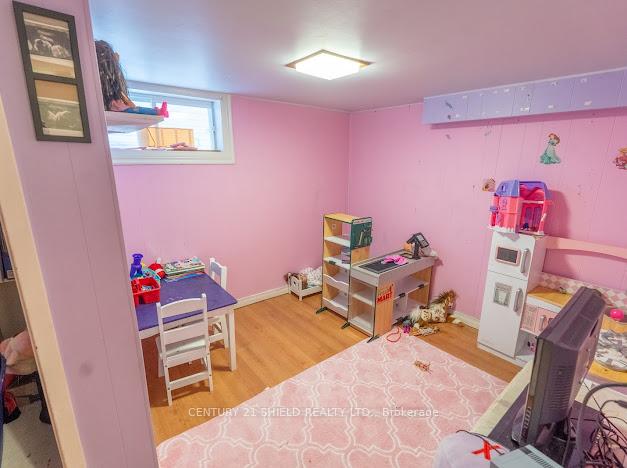 Photo 14 of 337 6th Street W, Cornwall — HOMEH
