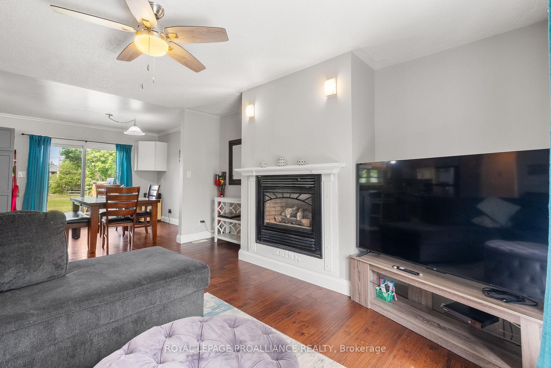 Photo 21 of 8 Oriole Crescent, Hamilton Township, Baltimore — HOMEH